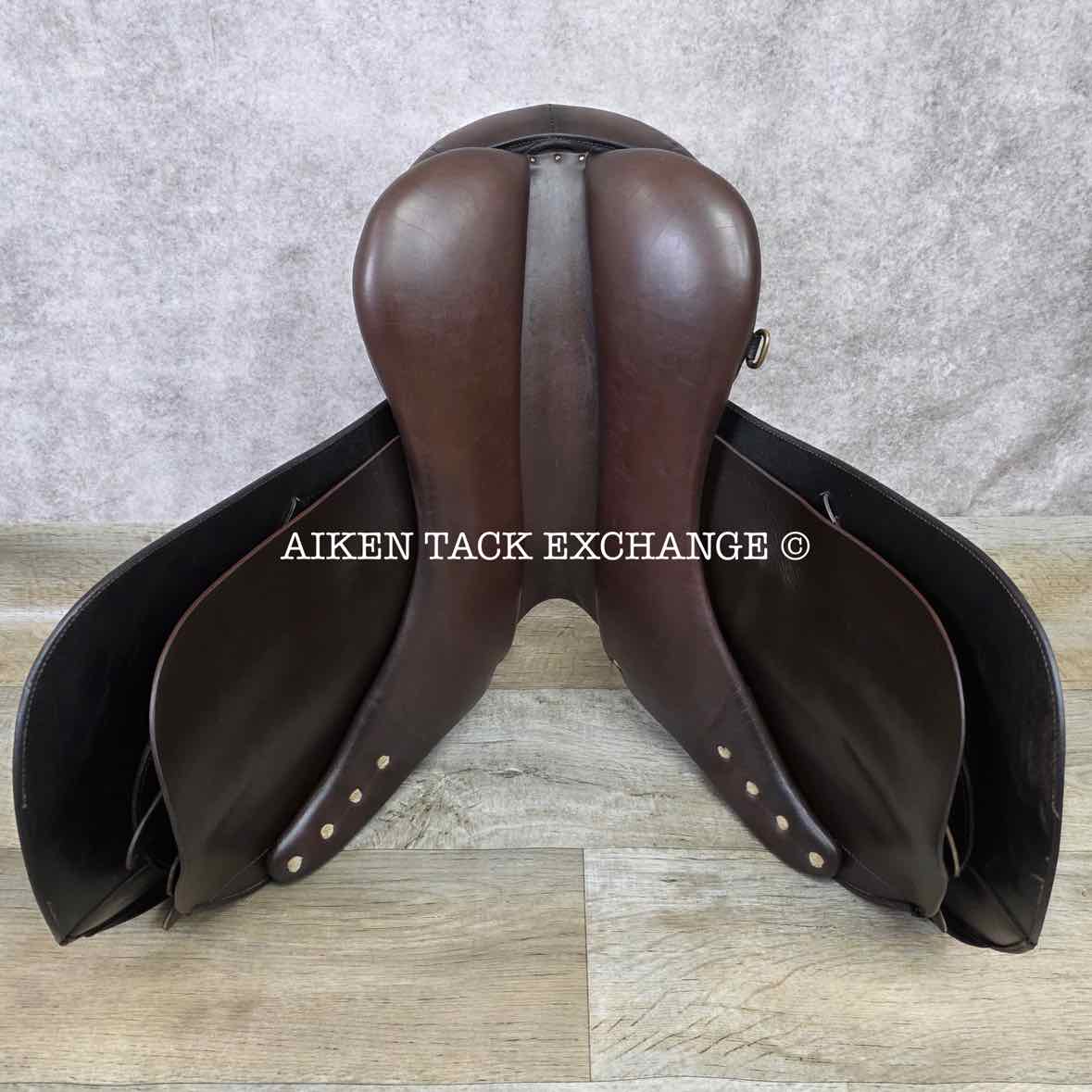 **SOLD** HDR Pro Senior Event All Purpose Saddle, 17.5" Seat, Medium Tree, Foam Panels