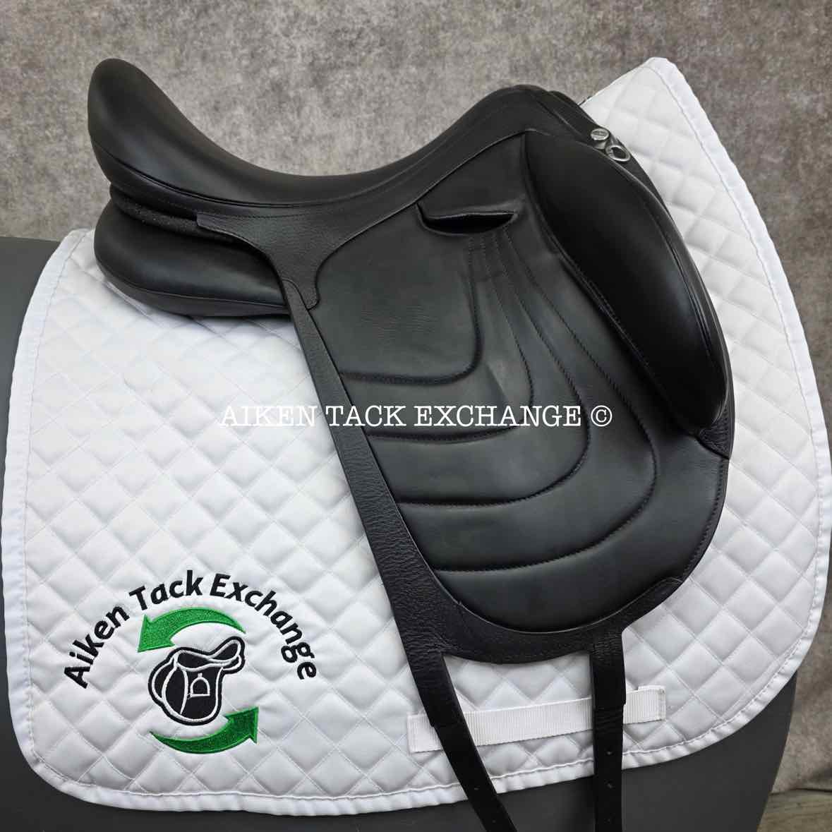 2022 Devoucoux Makila Harmonie Monoflap Dressage Saddle, 17.5" Seat - 002, 1A Flap - Short, Dynamick Tree - Medium, D3D Panels, Full Buffalo Leather