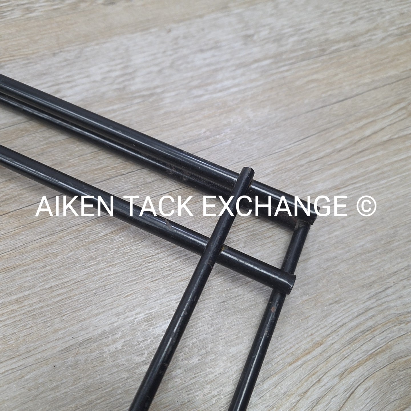 Easy-Up Interchangeable Saddle Rack System with 2 Saddle Racks