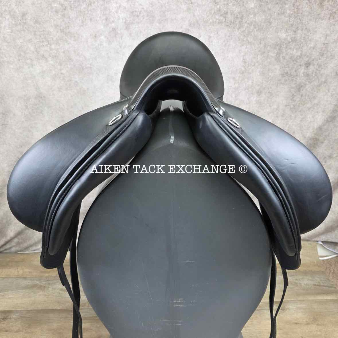 2022 Devoucoux Makila Harmonie Monoflap Dressage Saddle, 17.5" Seat - 002, 1A Flap - Short, Dynamick Tree - Medium, D3D Panels, Full Buffalo Leather