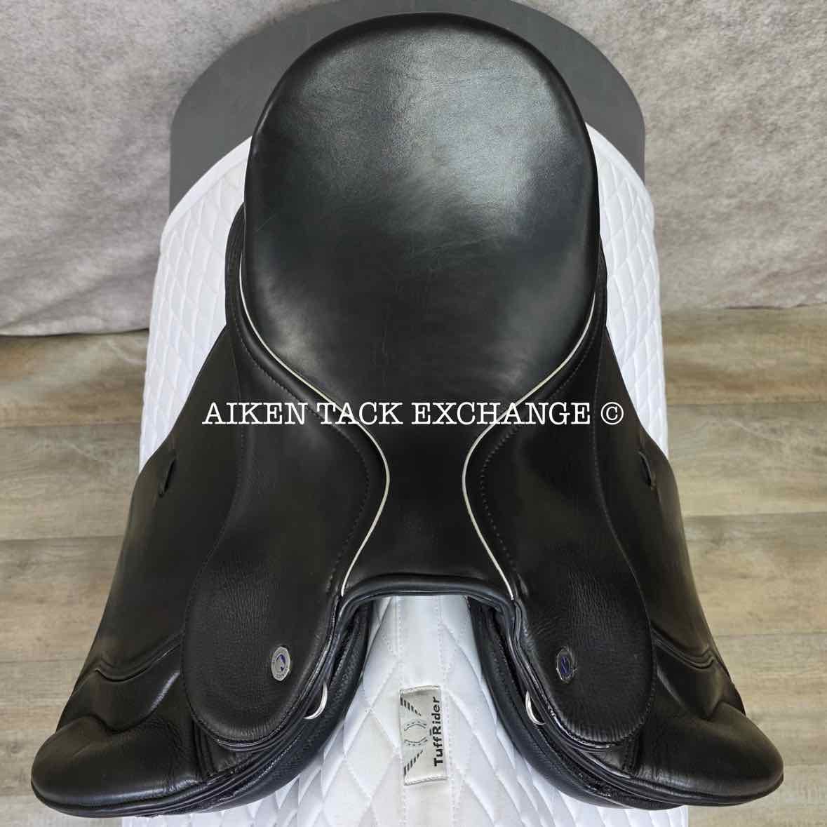 2014 Pegasus Butterfly Claudia Dressage Saddle, 17" Seat - Short Flap, Flexible Self-Adjusting & Self-Adapting ComfortFit Tree