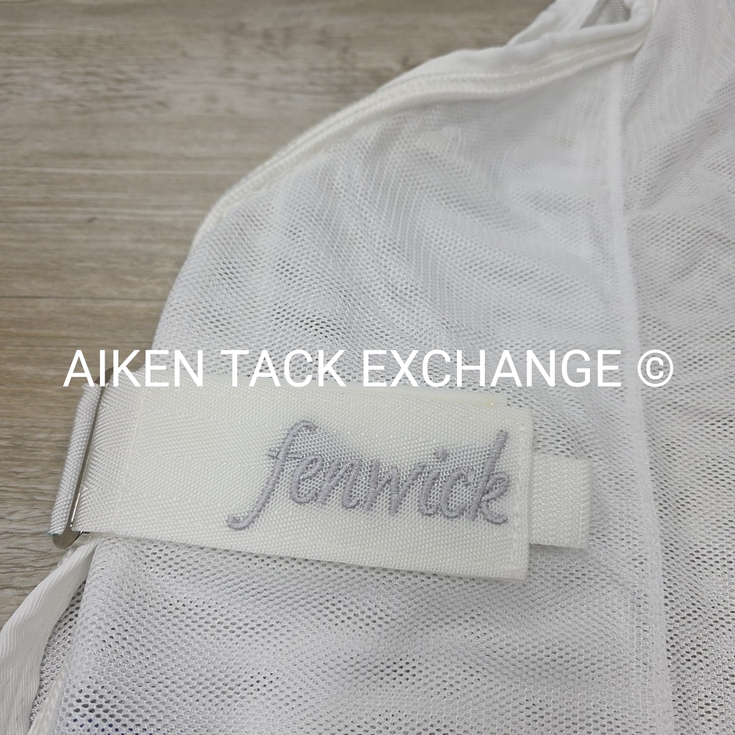Fenwick Equestrian BodyGuard Mesh Cooler, White (has some marks) 62"