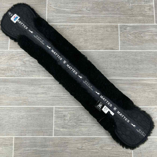 Mattes Sheepskin Girth, Black, 26"
