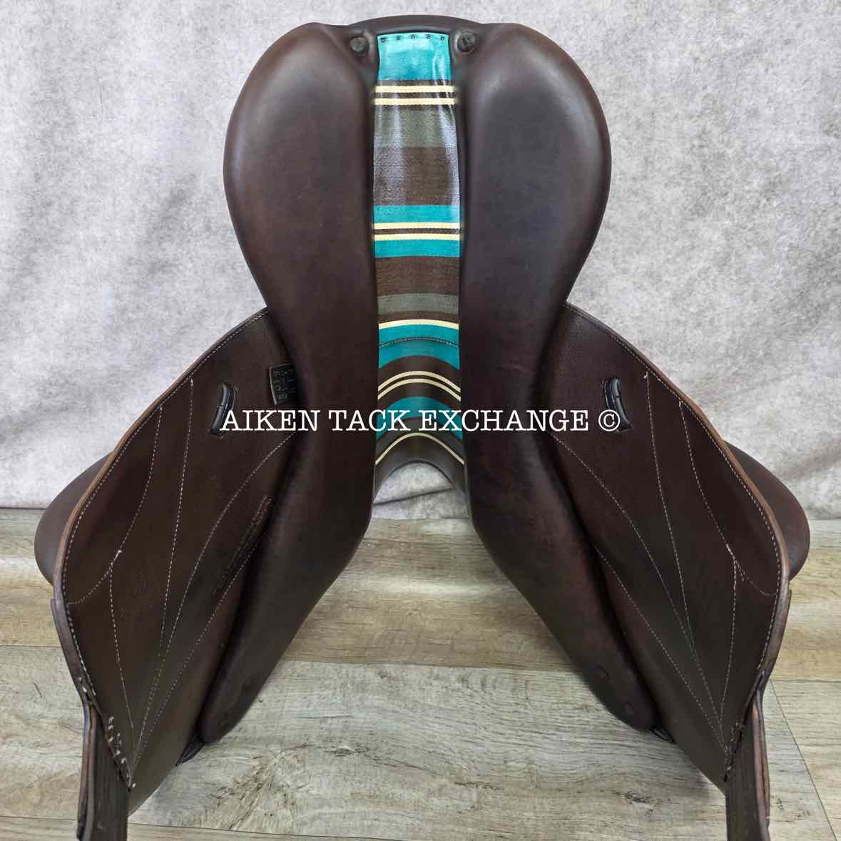 2014 Voltaire Lexington Monoflap Jump Saddle, 18.5" Seat, 3AA Flap, Medium Wide Tree, Foam FIN Panels