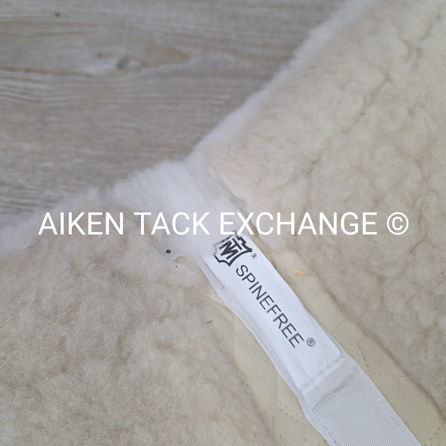 Mattes Gold Correction Sheepskin Half Pad, VS, Size Large