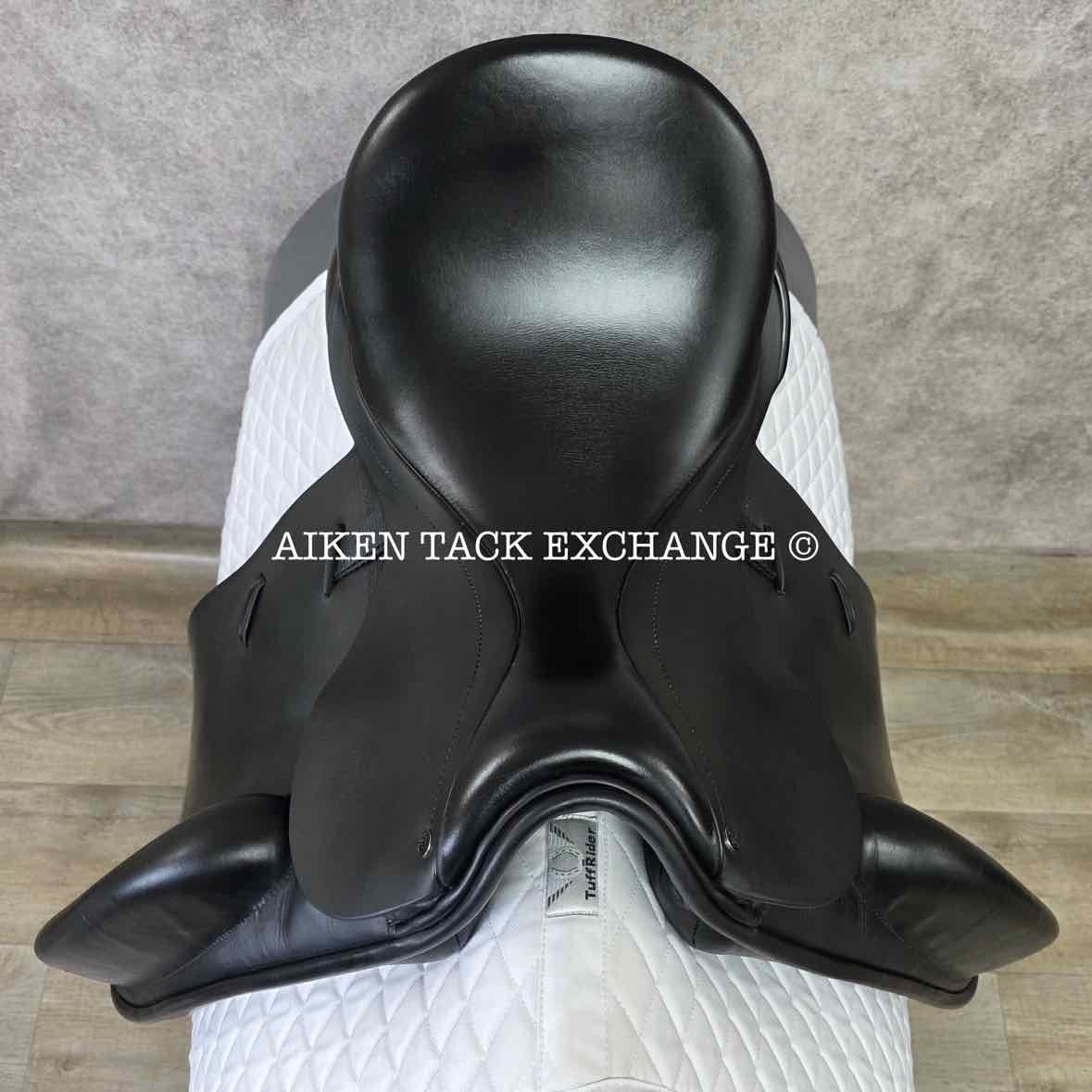 2018 County Inspiration Dressage Saddle, 17.5" Seat, Medium Narrow Tree, Wool Flocked Panels