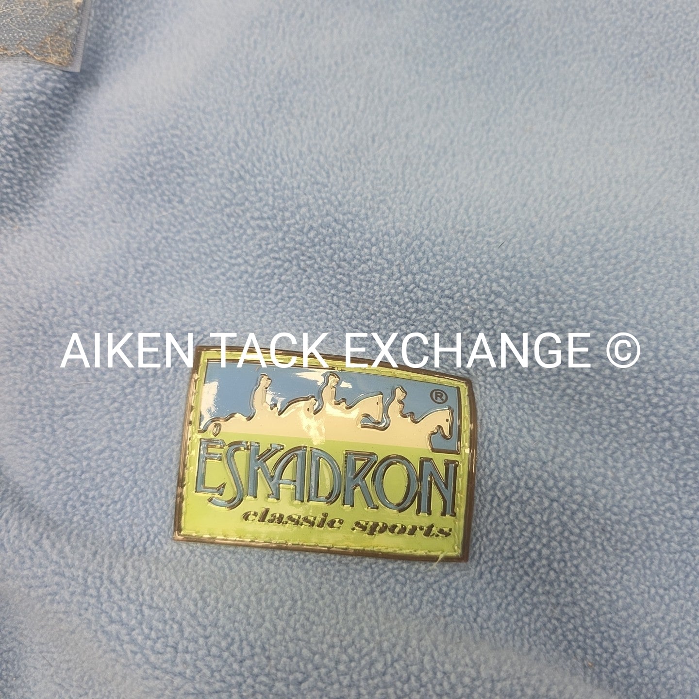 Eskadron Velcro Front Closure Fleece Cooler, Size Medium (73")