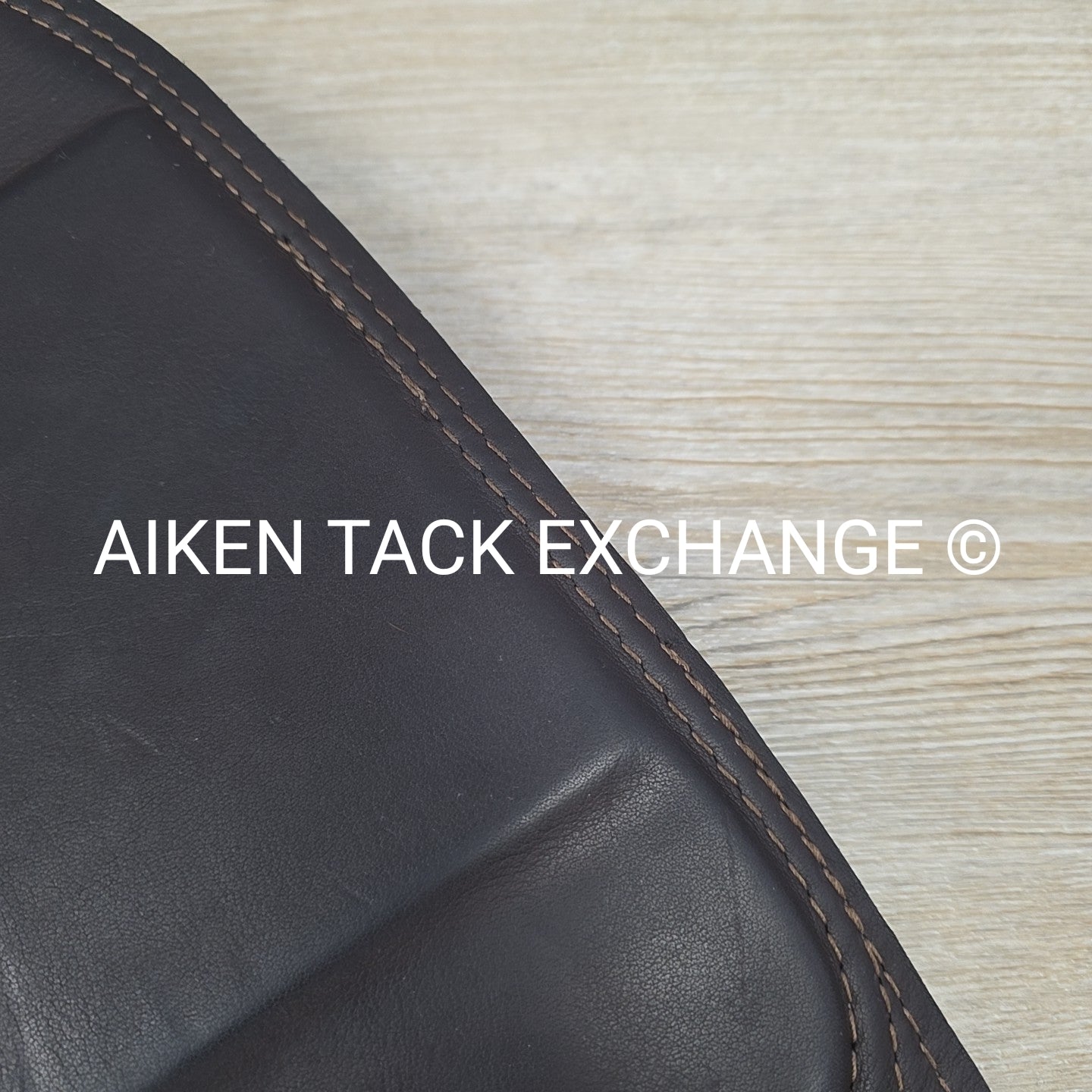 SaddleRight English Glove Leather Half Pad