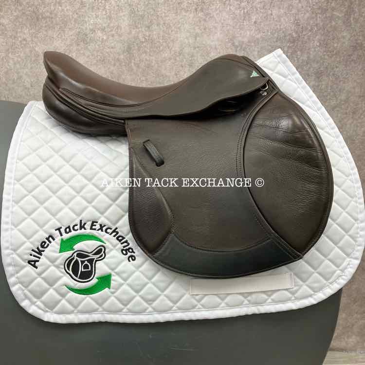 **SOLD** 2017 Bliss of London Close Contact Jump Saddle, 17" Seat, Extra Wide Tree, Wool Flocked Panels