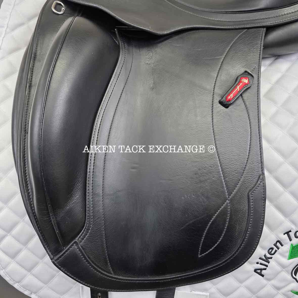 2016 Equipe Olympia Monoflap Dressage Saddle, 17.5" Seat, Medium Wide/Wide Tree, Foam Panels