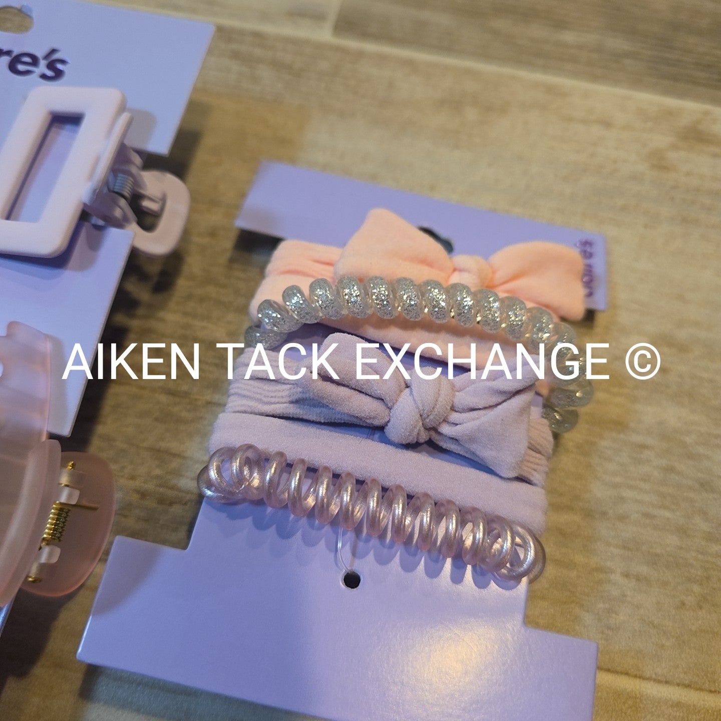 Claire's Hair Bundle - 4 Claw Clip, 1 Hair Clip, 1 Pack of Hair Ties