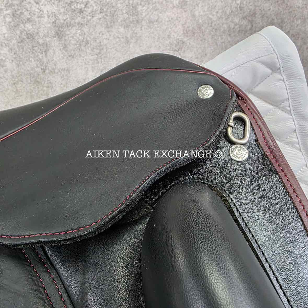 2022 Custom Saddlery Wolfgang Solo MKII Monoflap Dressage Saddle, 17.5" Seat - Short Flap, Adjustable Tree, Wool Flocked Panels