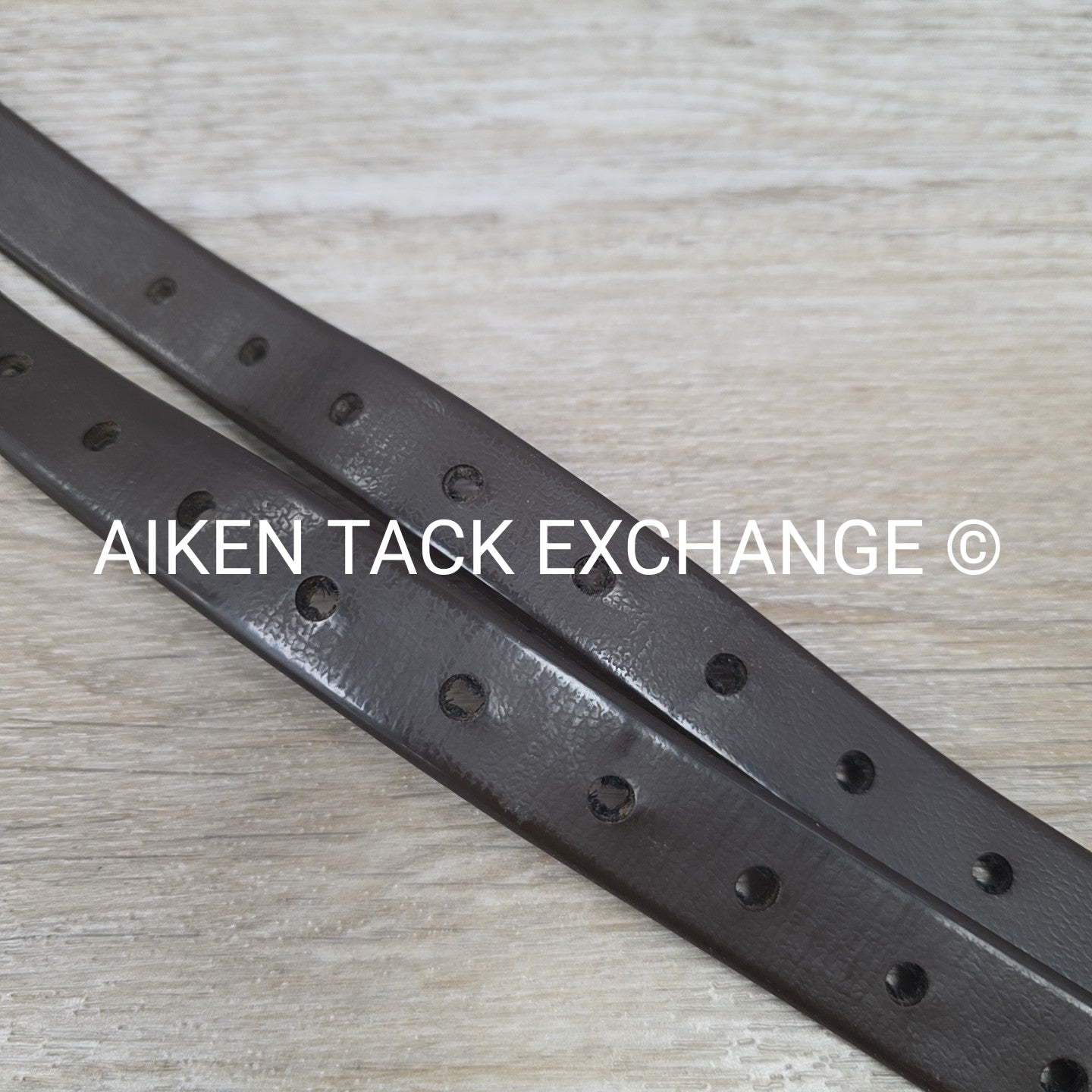 Wintec Synthetic Stirrup Leathers, Brown 54"