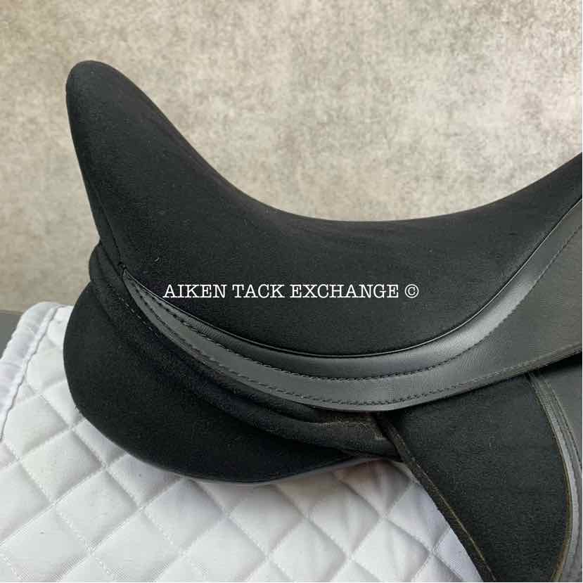 **SOLD** Thorowgood T4 Moveable Block MDR Standard Wither Dressage Saddle, 17.5" Seat, Adjustable Tree - Changeable Gullet, Wool Flocked Panels