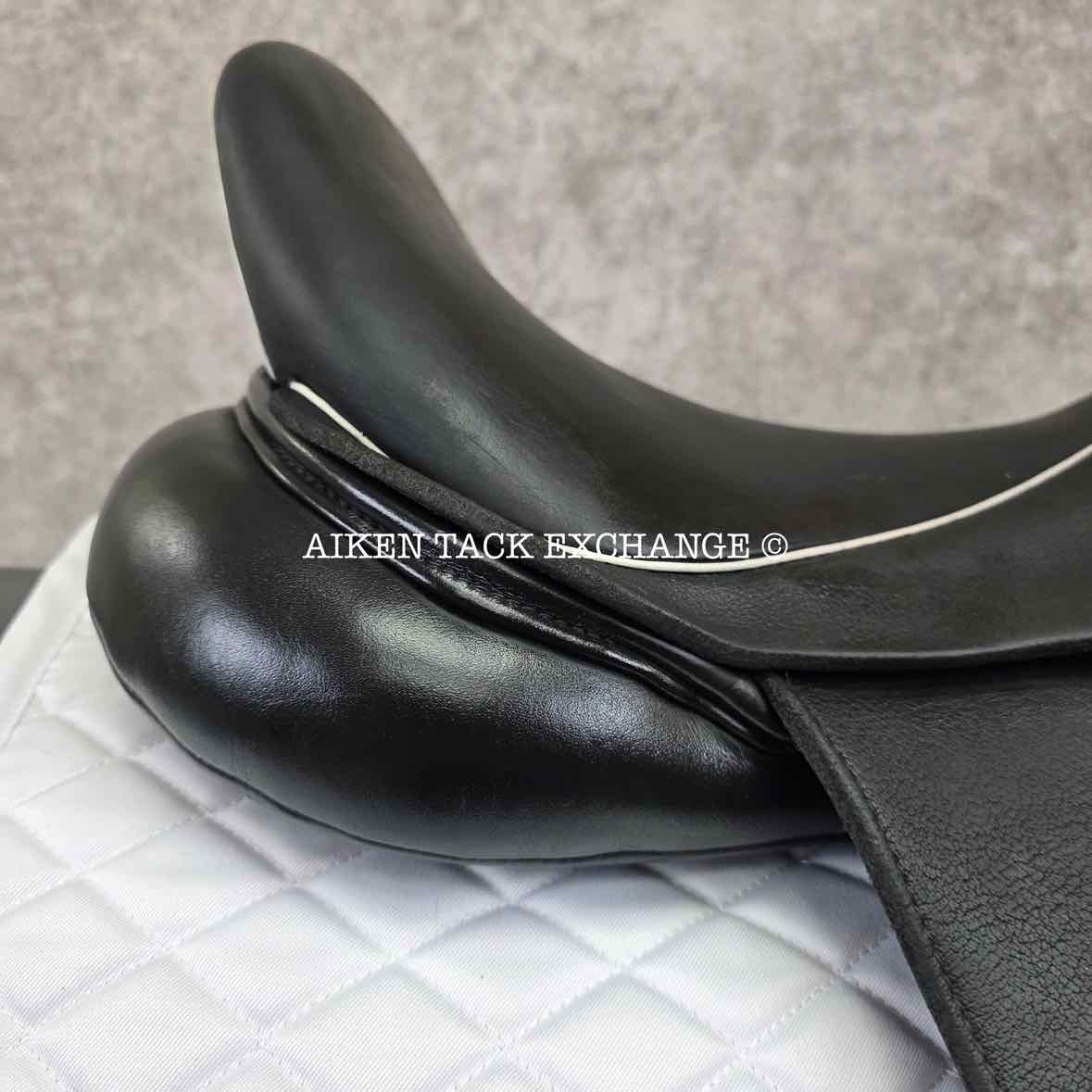 **On Trial** 2017 Custom Saddlery Wolfgang Gemini R Monoflap Dressage Saddle, 17.5" Seat, Adjustable Tree, Wool Flocked Panels