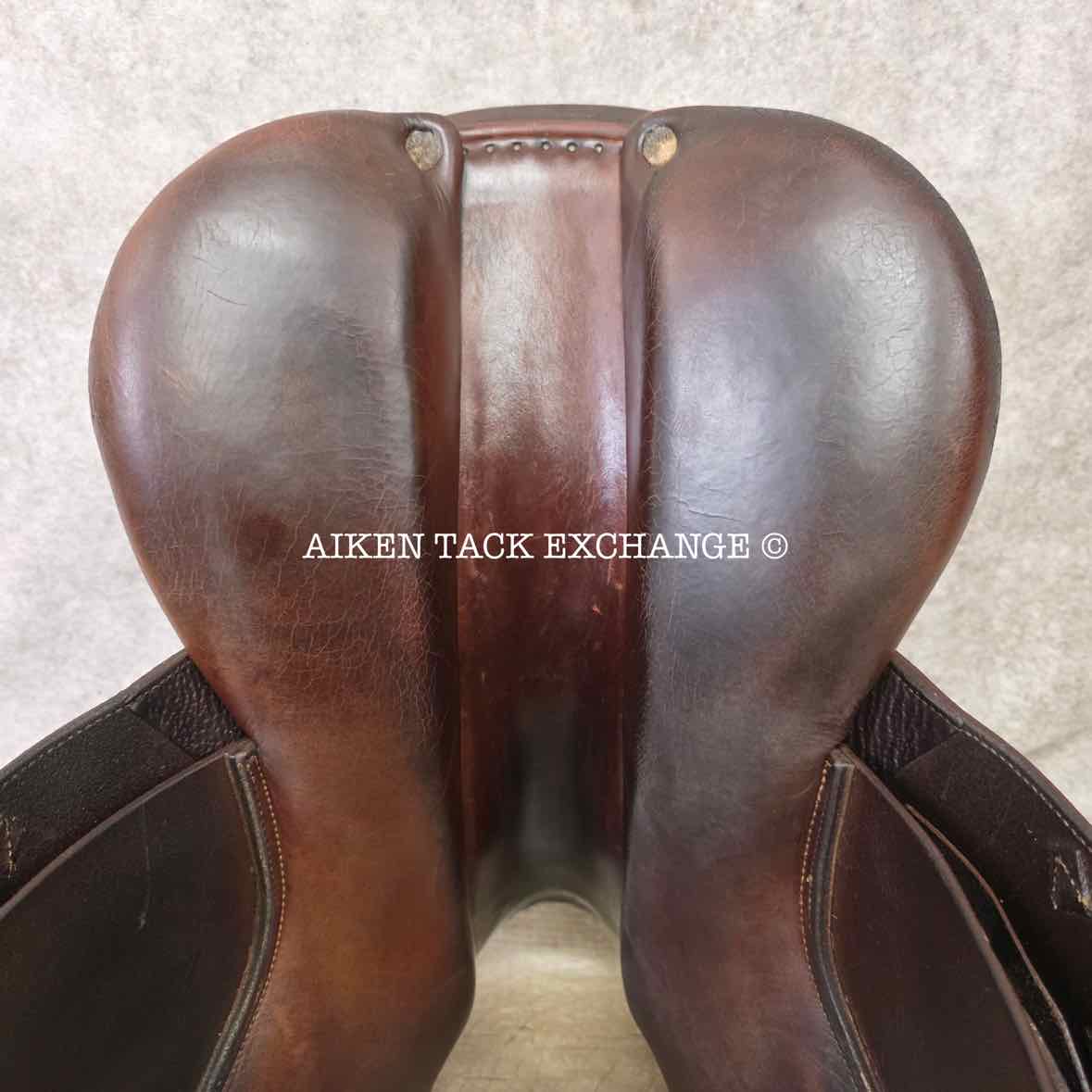 2010 CWD SE01 Close Contact Jump Saddle, 17" Seat, 3L Flap, Medium Wide Tree, Foam Panels