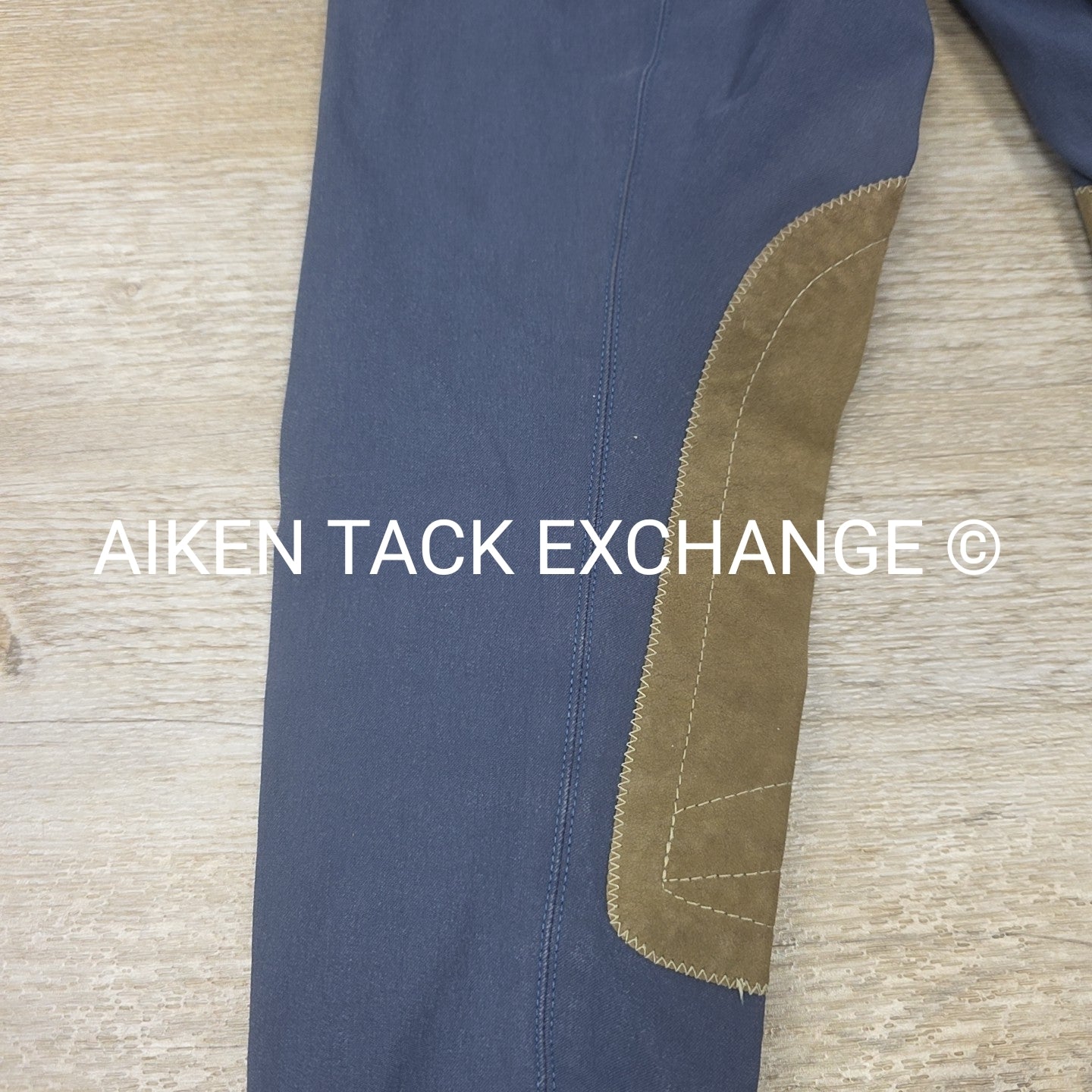 Tailored Sportsman Trophy Hunter Knee Patch Breeches, Size 10 L