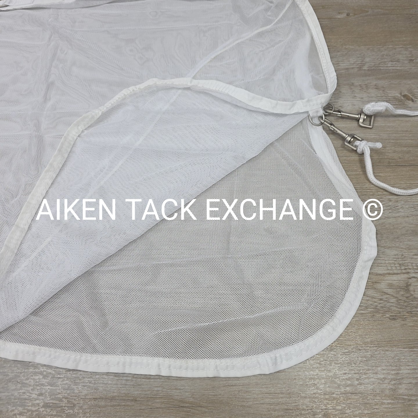 Fenwick Equestrian BodyGuard Mesh Cooler, White (has some marks) 62"