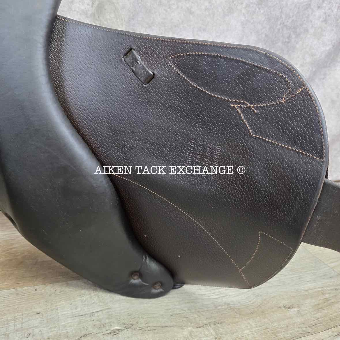 2018 Voltaire Elkton Monoflap Jump Saddle, 18.5" Seat - 2AA Flap, Medium Wide Tree, PRO Panels, Full Buffalo Leather