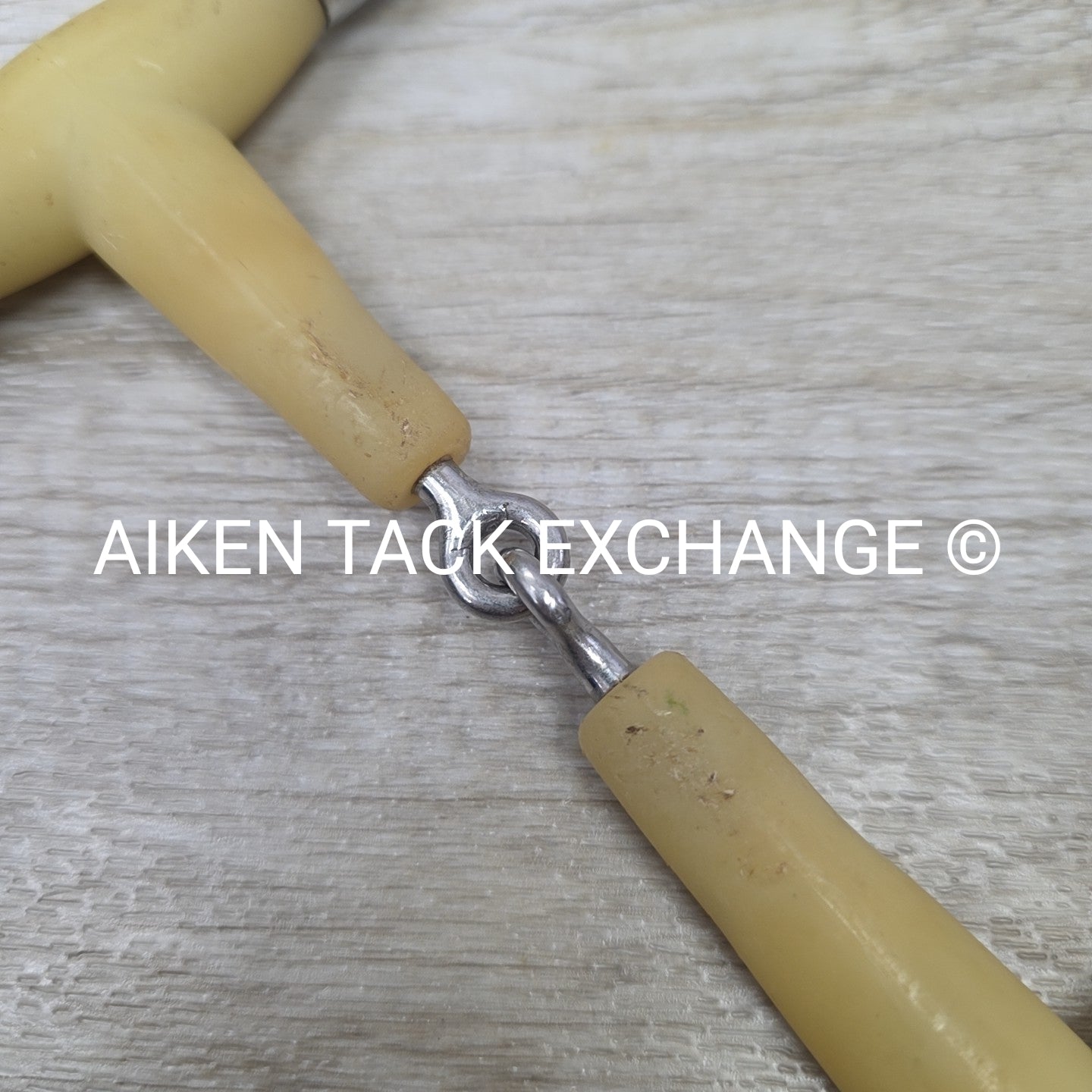 Happy Mouth King Single Joint D Ring Bit 5.25" (Has Chew Marks)