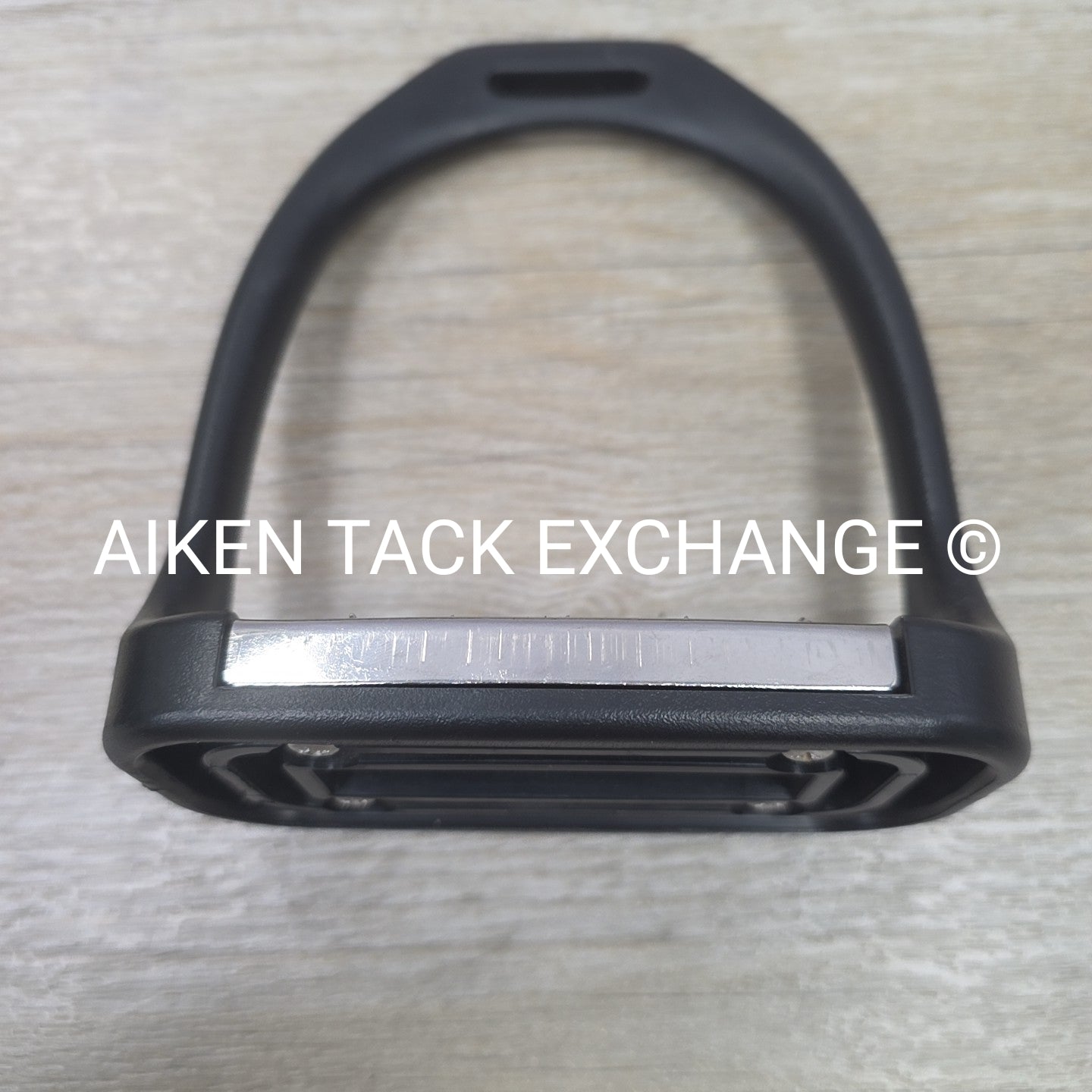 Equi Wing Wide Track Stirrups w Cheese Grater Pads 4.75"