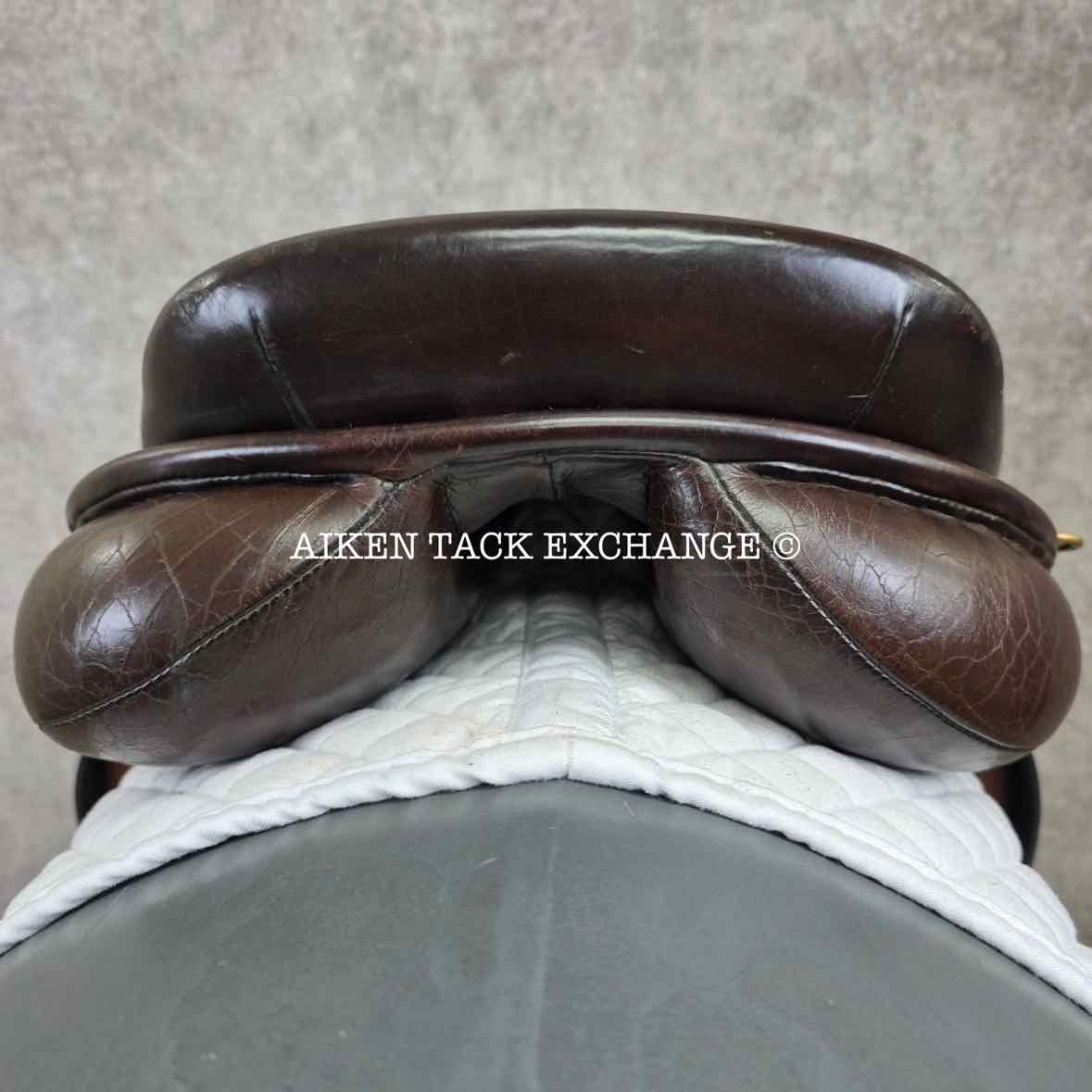 **SOLD** 2007 Saddler's Bench Killington III Jump Saddle, 17.5" Seat. Medium Wide Tree, Wool Flocked Panels