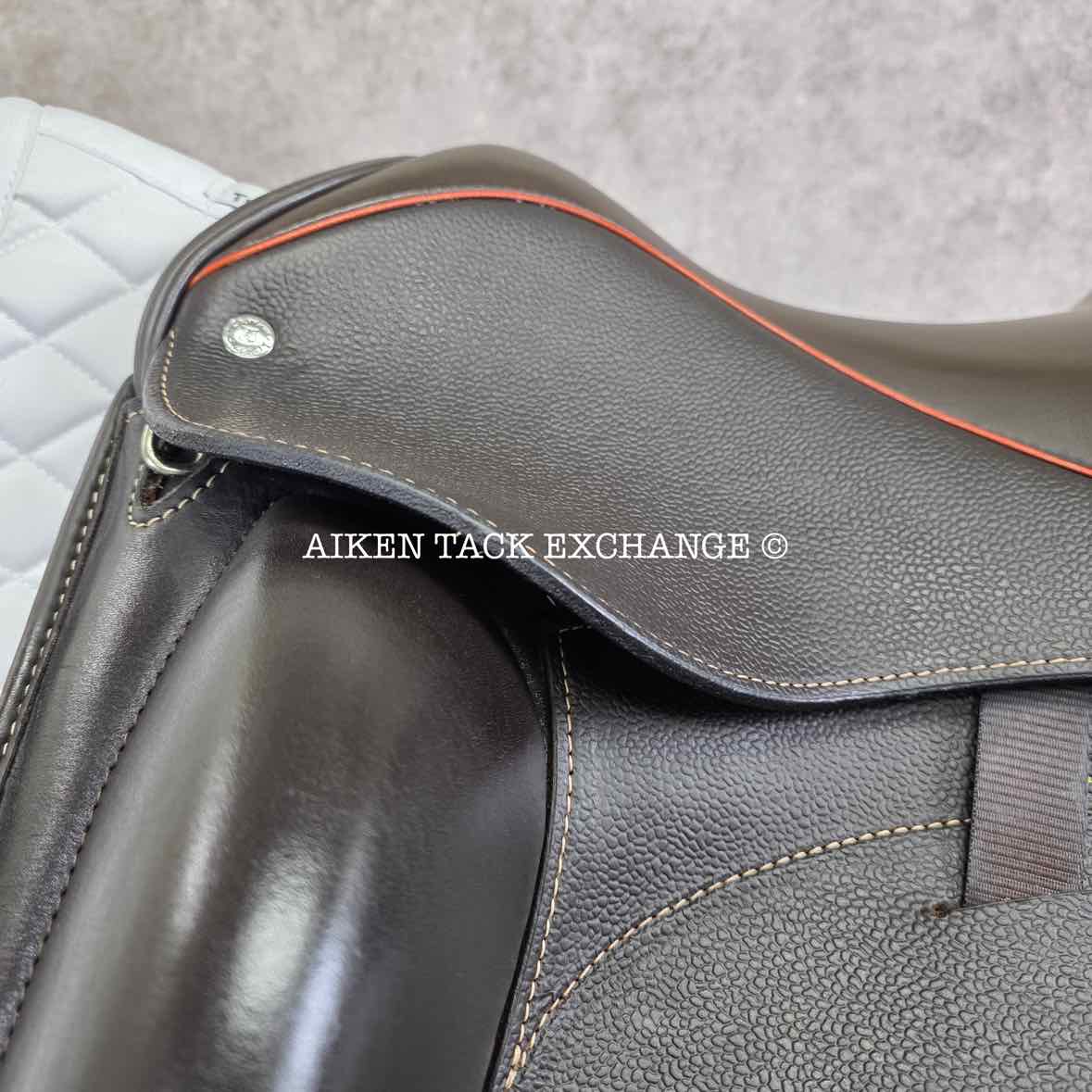 2018 Custom Saddlery Icon Flight 2 Monoflap Dressage Saddle, 17.5" Seat, Adjustable Tree, Wool Flocked Hybrid Panels