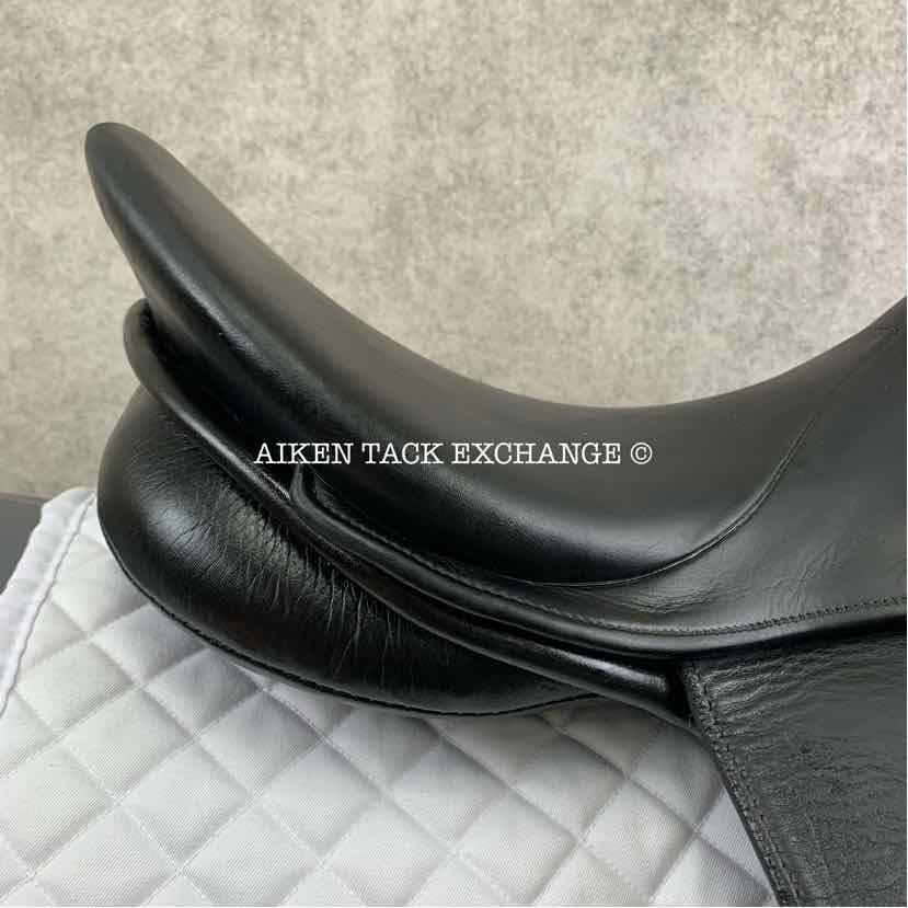 2006 Stubben Maestoso Deluxe Dressage Saddle, 18" Seat, 32cm Tree - W/XW, Wool Flocked Panels