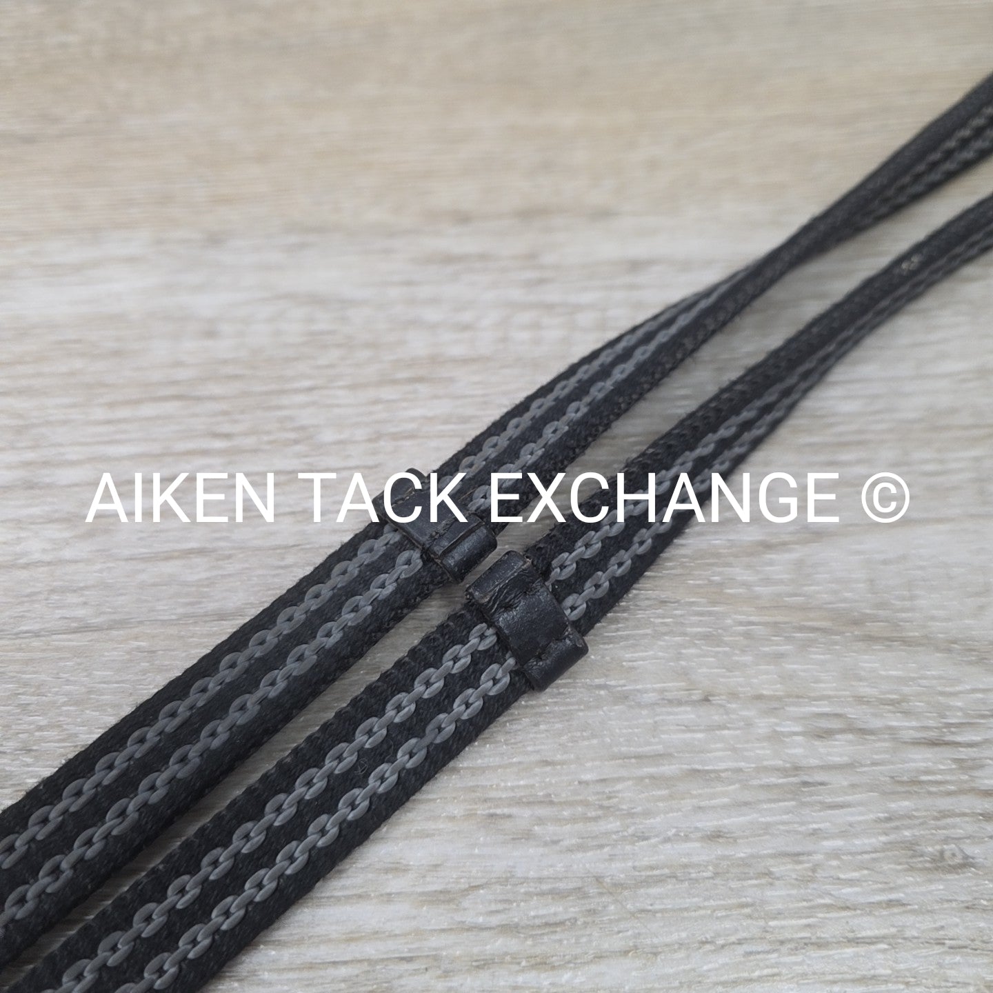 Rubberized Grip Reins, Black, Size Full