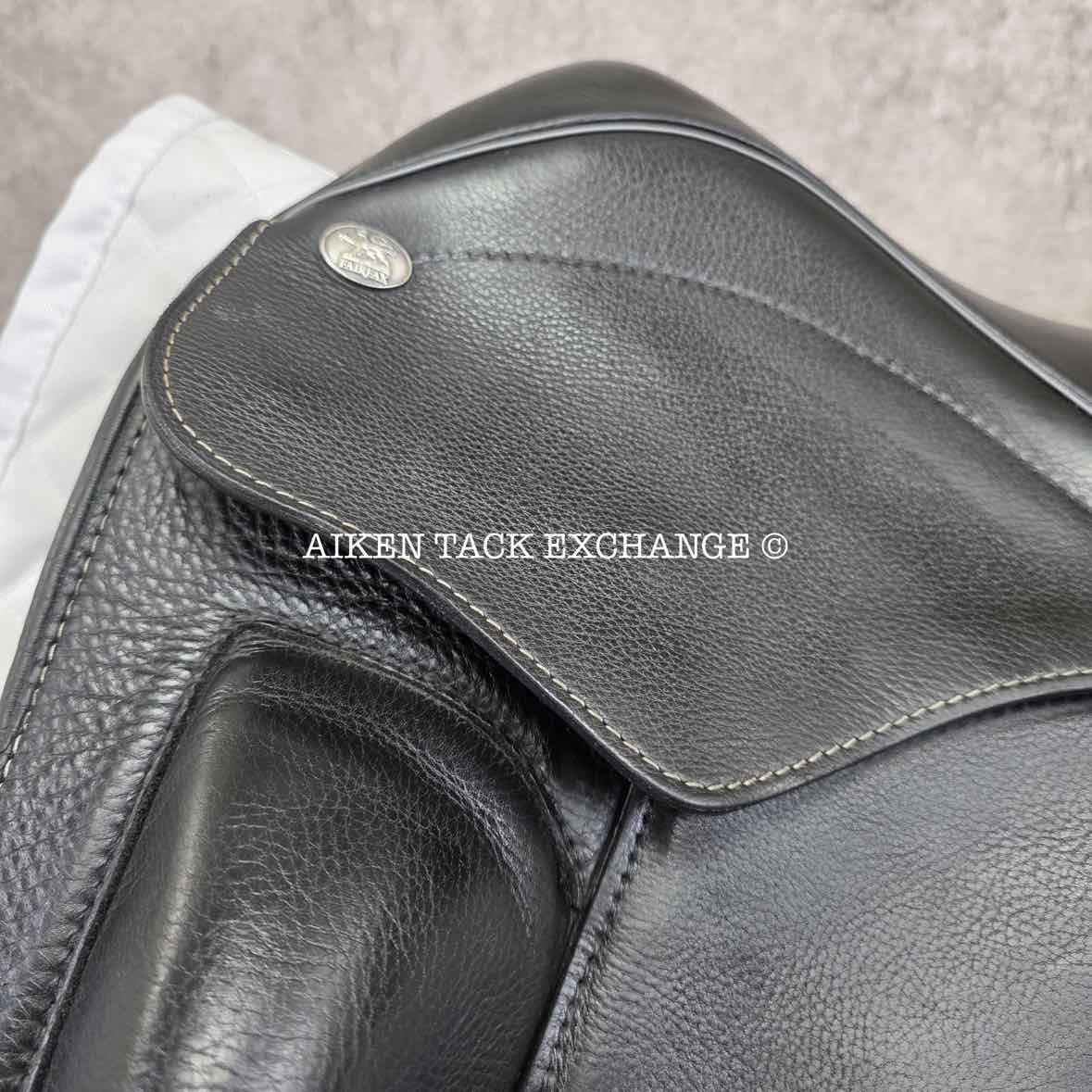 2020 Fairfax World Class Monoflap Dressage Saddle, 18" Seat, Adjustable Tree - Changeable Gullet, Wool Flocked Panels