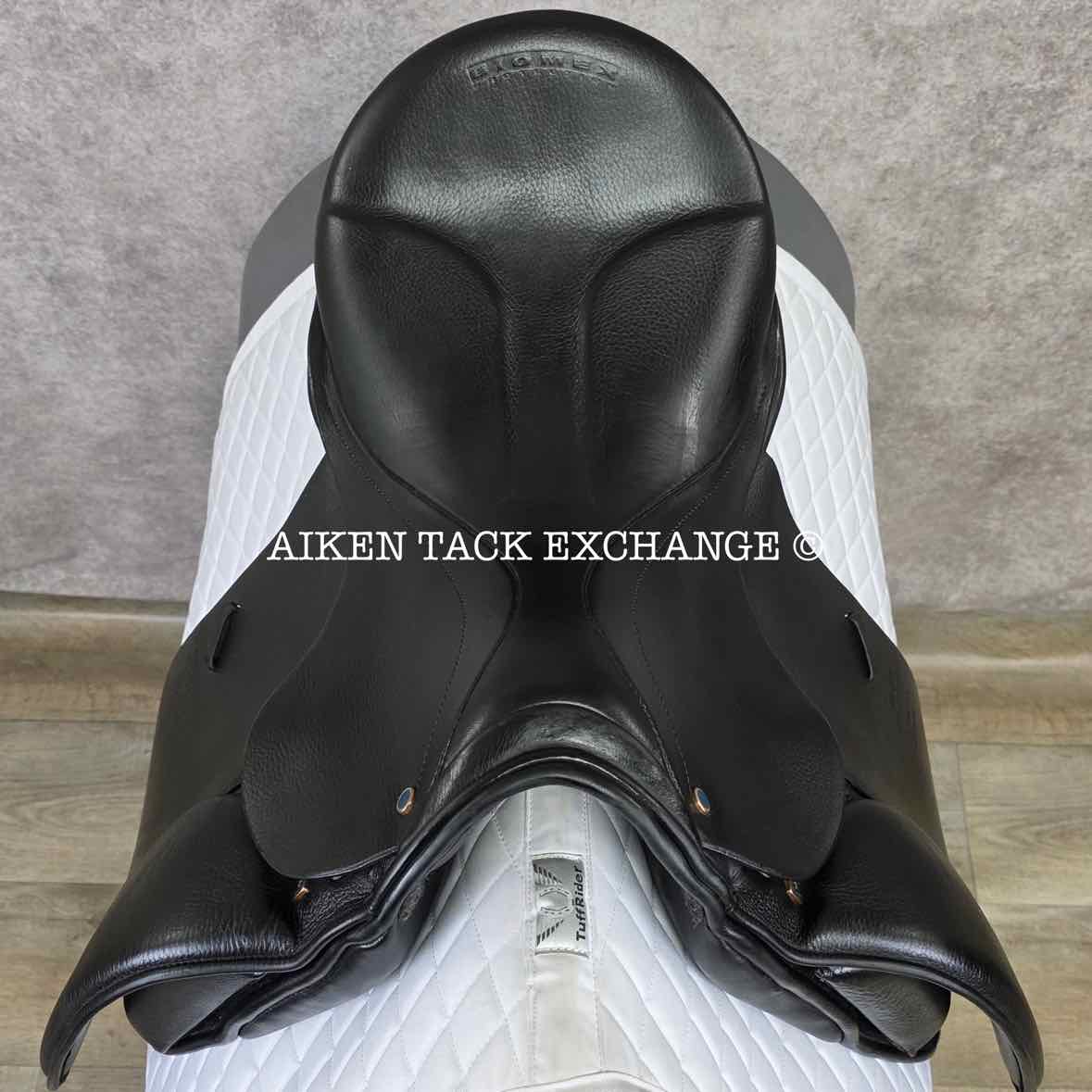 2017 Stubben Genesis Special Dressage Saddle, 17.5" Seat with Biomex, 27cm Tree - Narrow, Wool Flocked Panels
