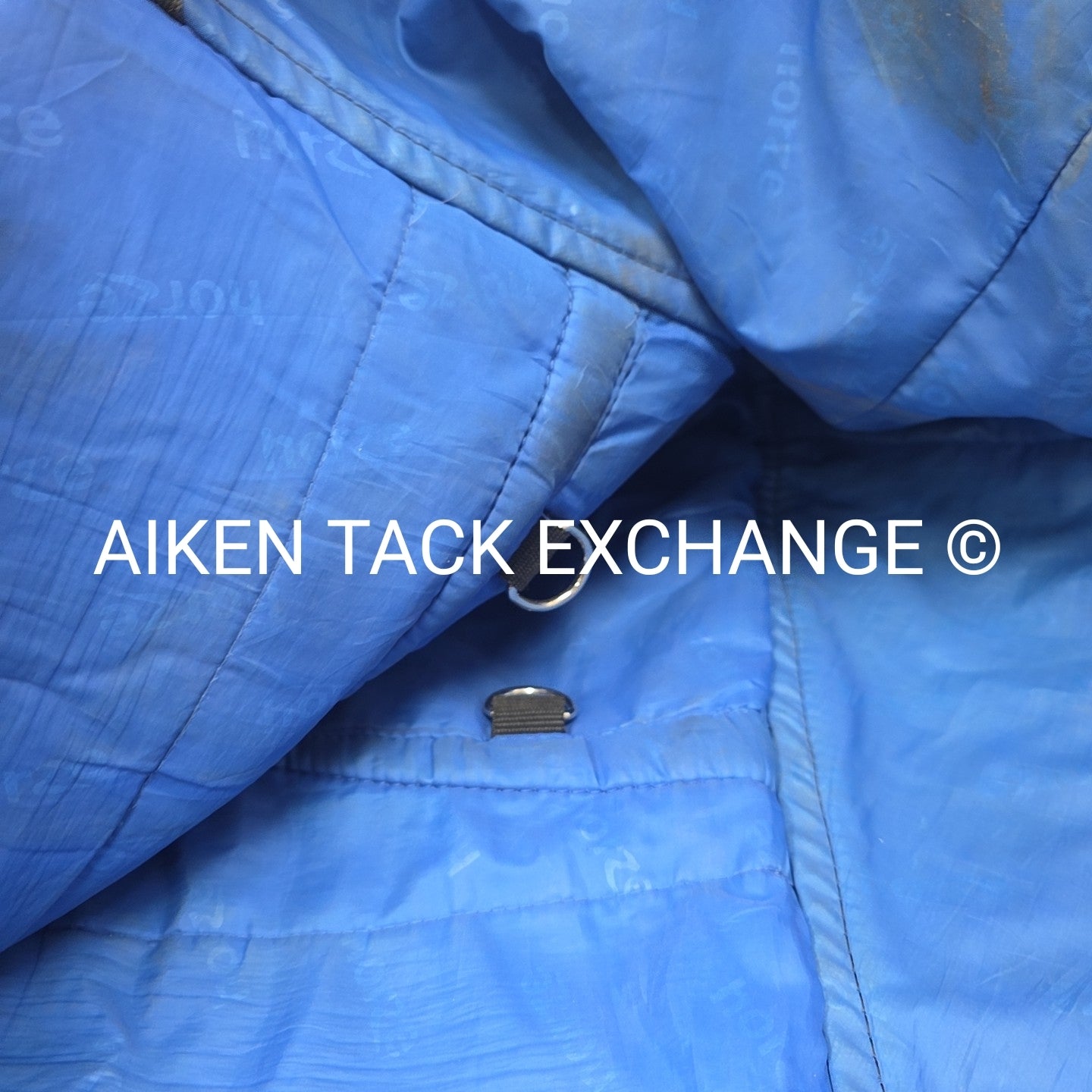 Horze Avalance Medium Weight Turnout Blanket, Size 72"