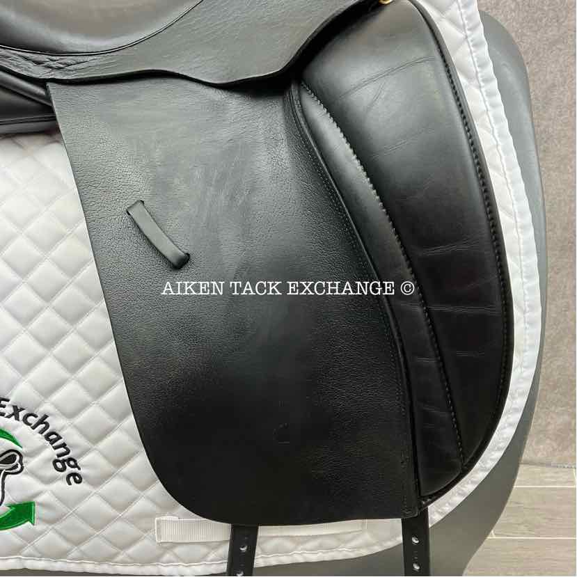 Hulsebos WB3 Dressage Saddle, 17" Seat, M/MW Tree, Wool Flocked Panels