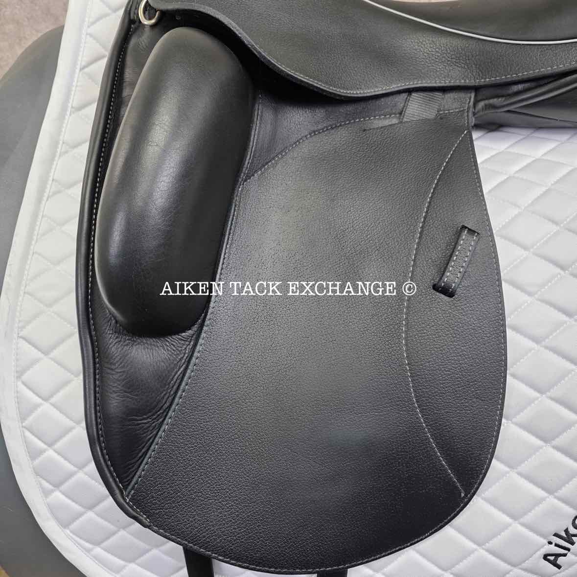 2013 Custom Saddlery Icon Coda Dressage Saddle, 17.5" Seat, Adjustable Tree, Wool Flocked Panels