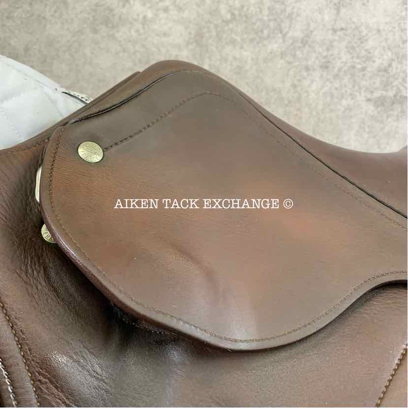 **SOLD** 2010 CWD SE02 Close Contact Jump Saddle, 18.5" Seat, 4C Flap, Medium Tree, Foam Panels, Buffalo Leather