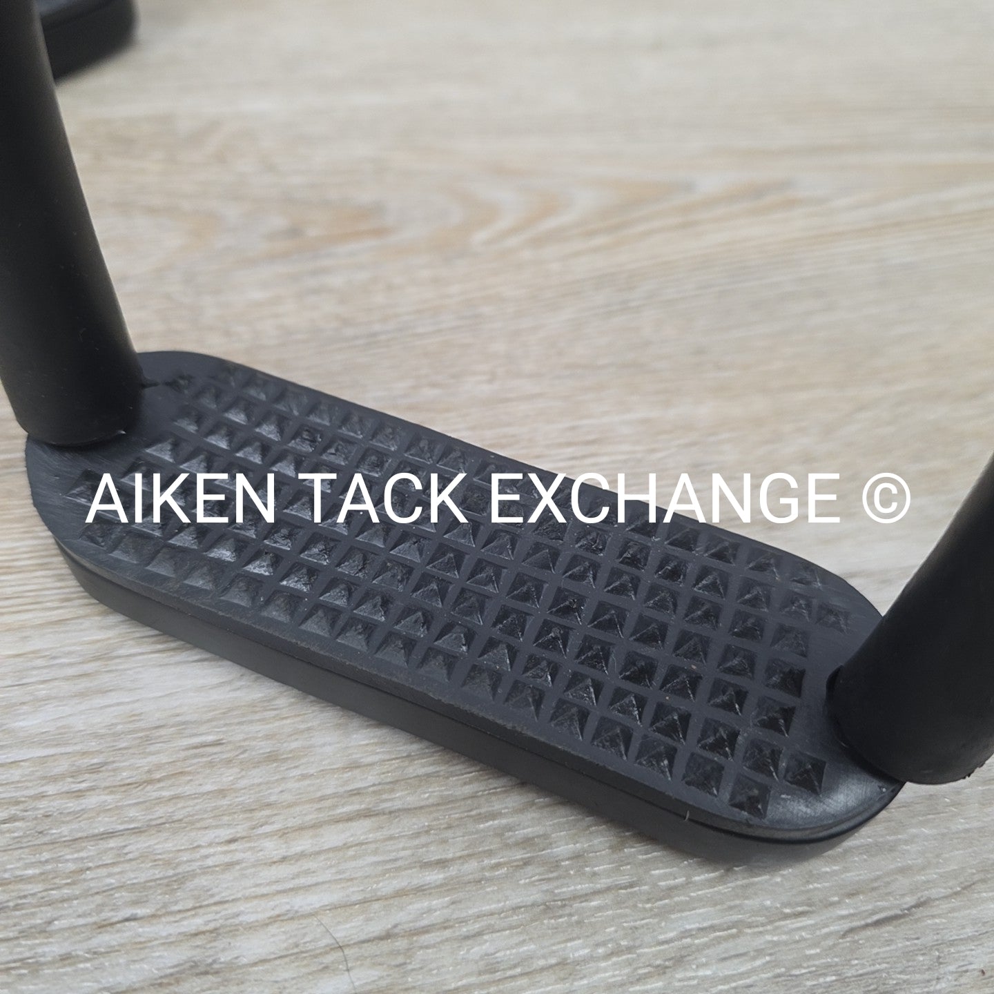 Flex Stirrup Irons, 4.75"