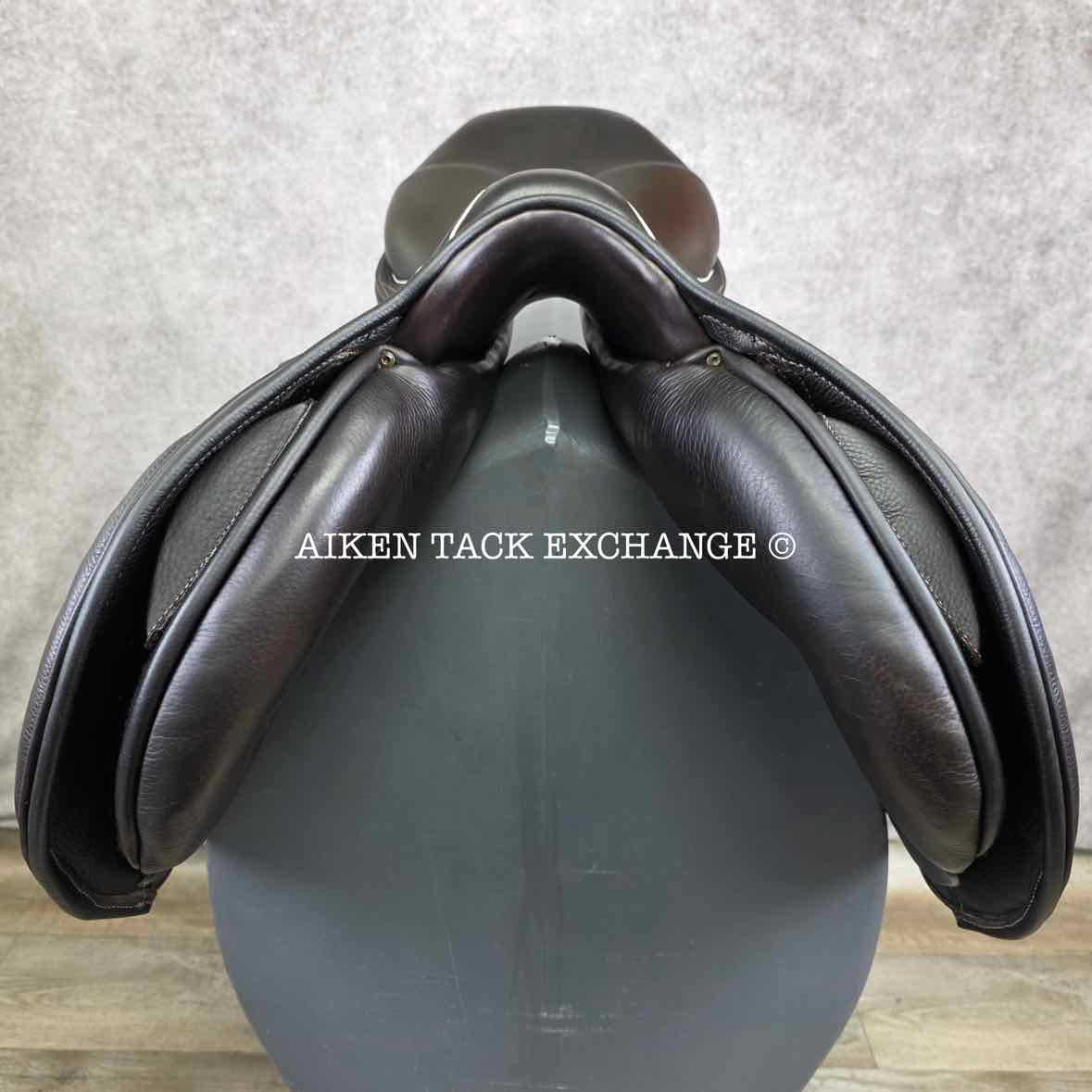 **SOLD** 2020 Stubben Phoenix Elite Jump Saddle, 17.5" Seat with Biomex, 28cm Tree - Medium, Wool Flocked Panels