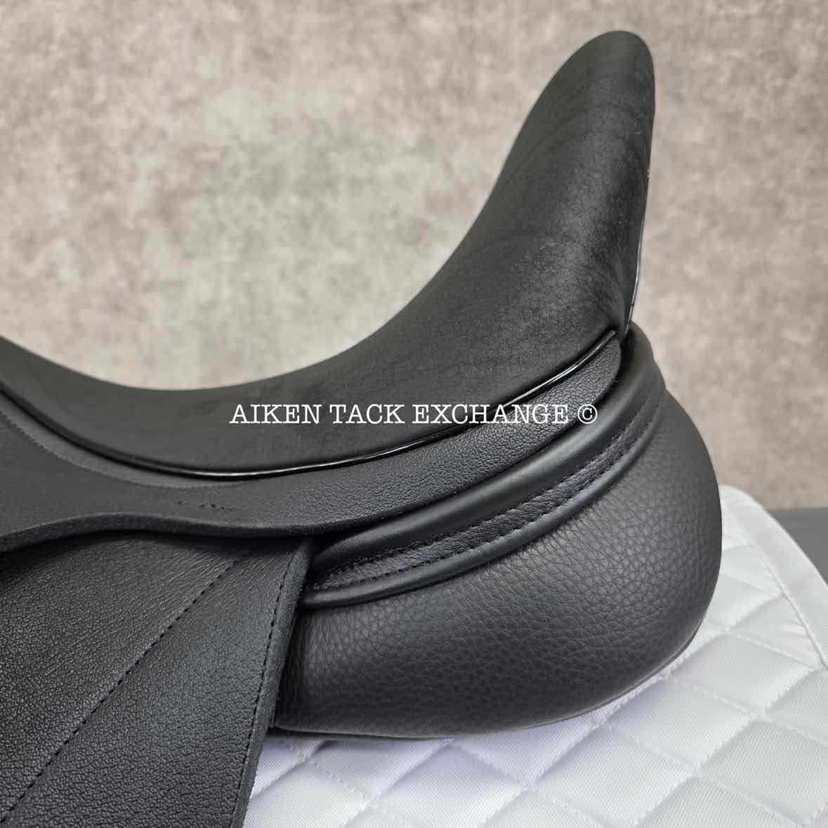 2025 Custom Saddlery Wolfgang Constanze 2 Monoflap Dressage Saddle, 17.5" Seat, Adjustable Tree, Wool Flocked Panels