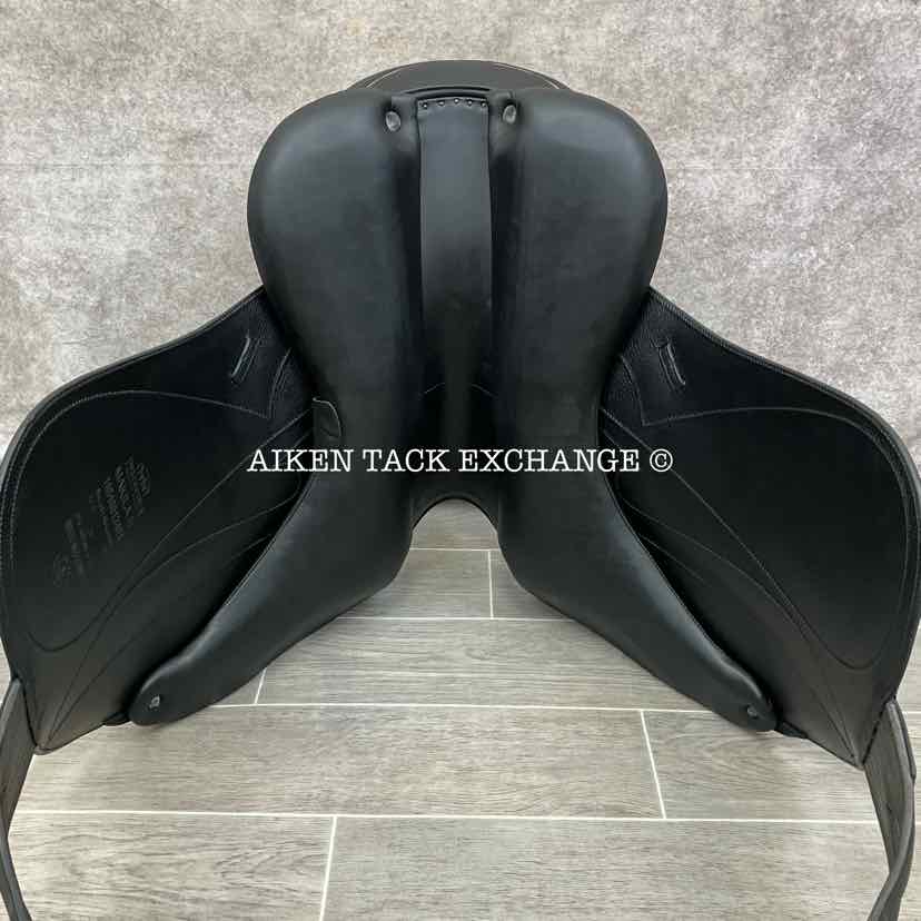 2016 Devoucoux Makila S Monoflap Dressage Saddle, 17.5" Seat, 3A Flap, Medium Wide Tree, D3D Panels, Full Buffalo Leather