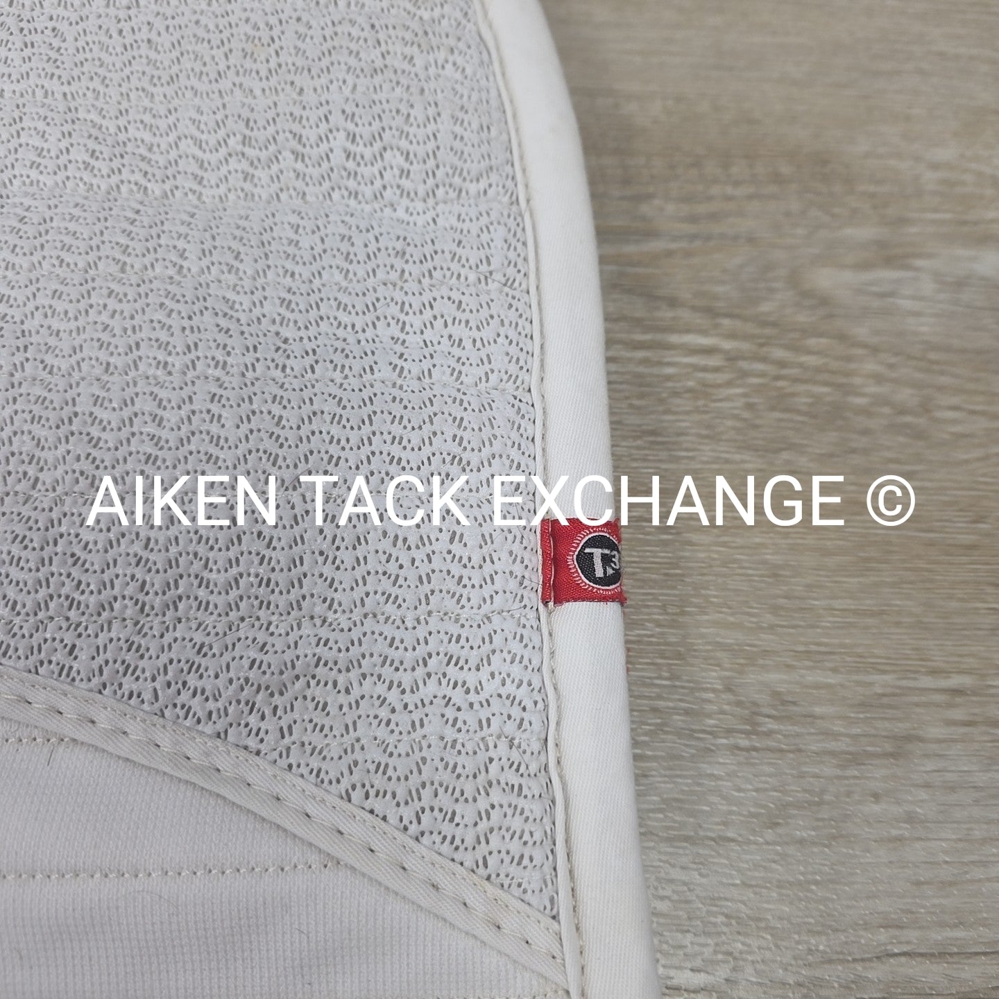 Toklat T32 TechQuilt Non-Slip Dressage Saddle Pad