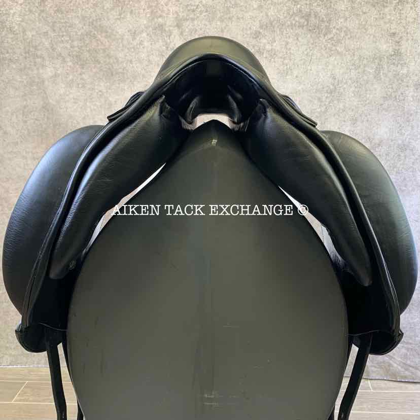 **SOLD** 2018 Kentaur Ithaka AP Monoflap Dressage Saddle, 17.5" Seat, Medium Wide Tree, Wool Flocked Panels
