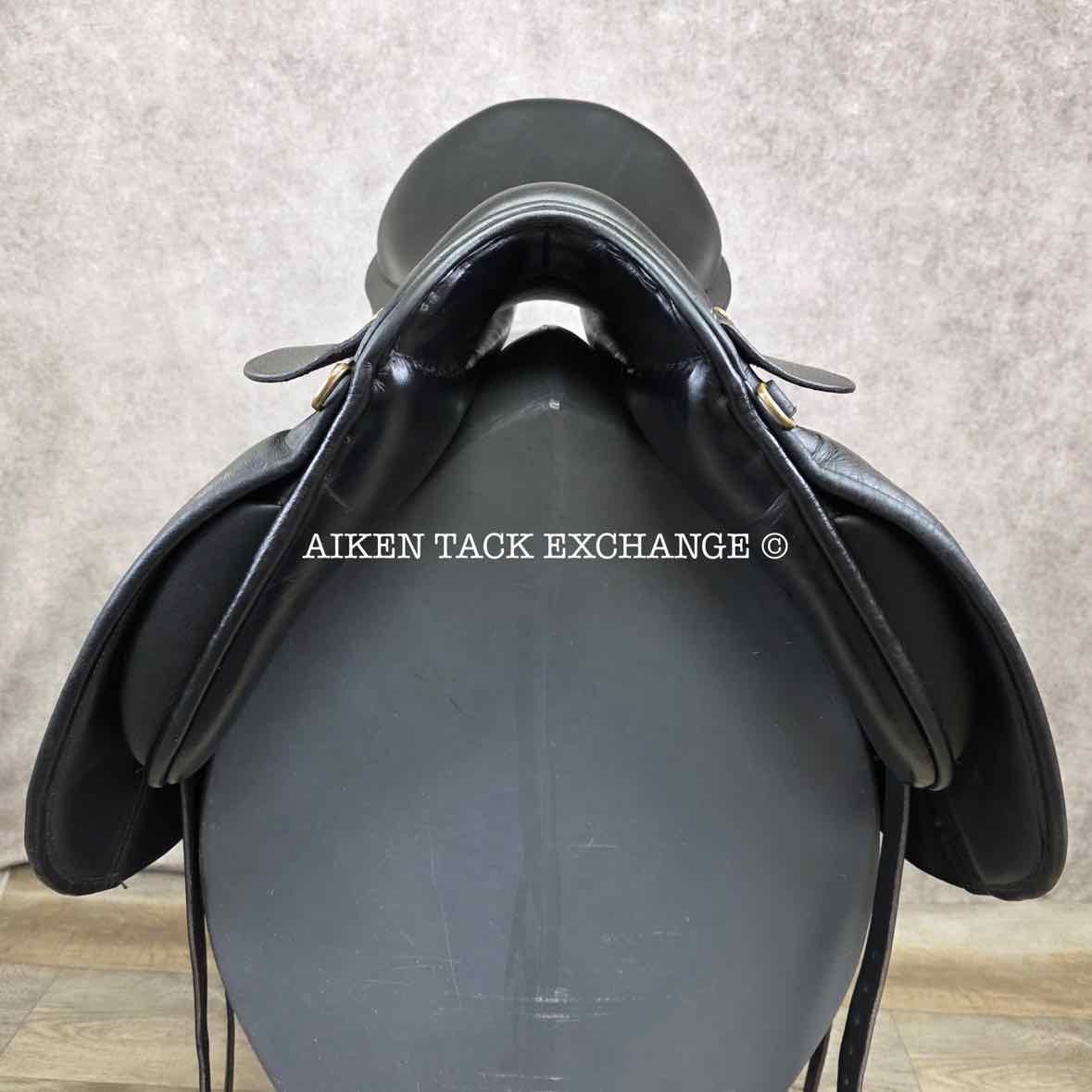 Performer Dressage Saddle, 17.5" Seat, Wide Tree, Wool Flocked Panels