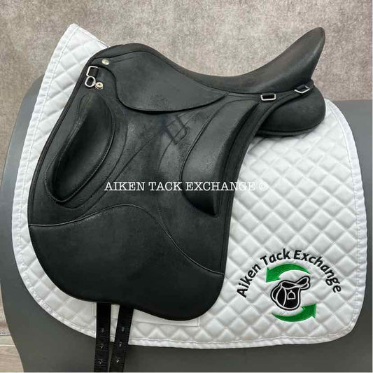 **SOLD** 2015 Wintec Pro Endurance Saddle, 17" Seat, Adjustable Tree - Changeable Gullet, CAIR Panels