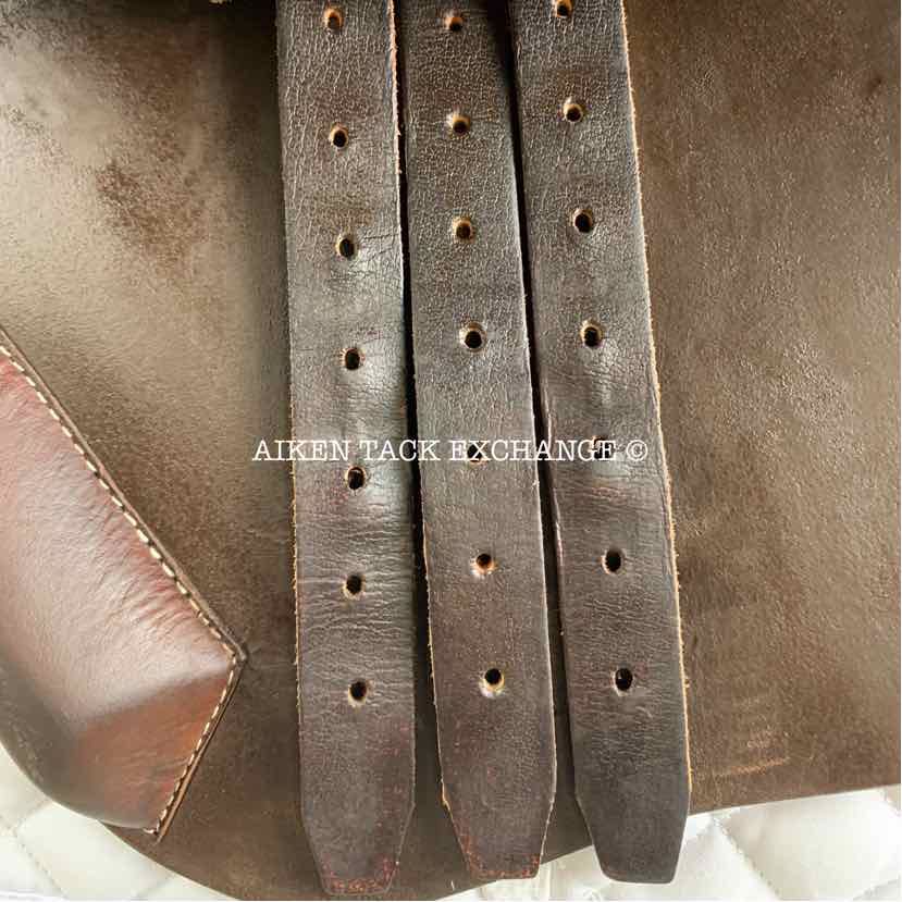 **SOLD** 2021 Antares Signature Skylla Close Contact Jump Saddle, 17.5" Seat, 3A Flap, Medium Tree, Foam Pro Panels