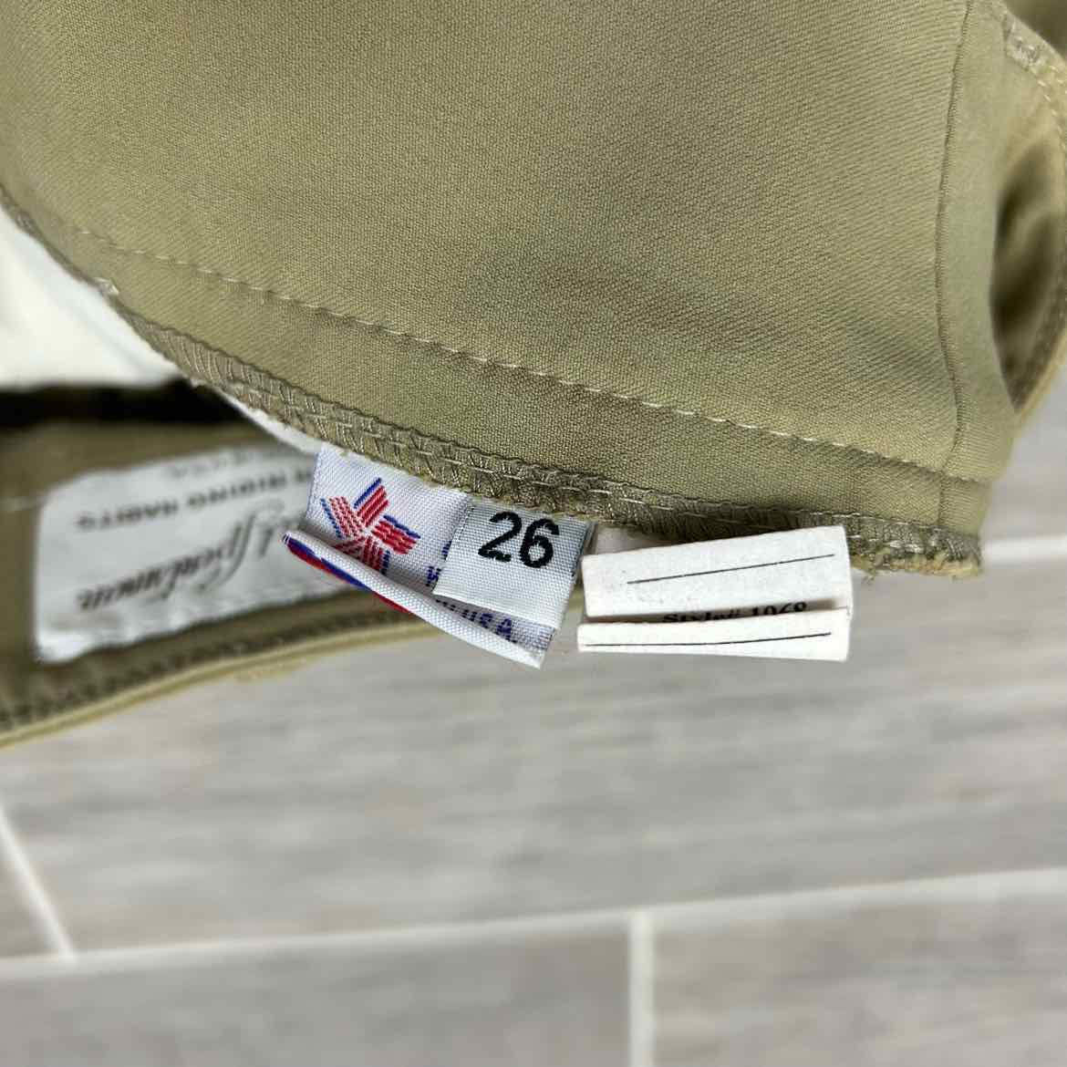 Tailored Sportsman Trophy Hunter Knee Patch Breeches, Size 26 R
