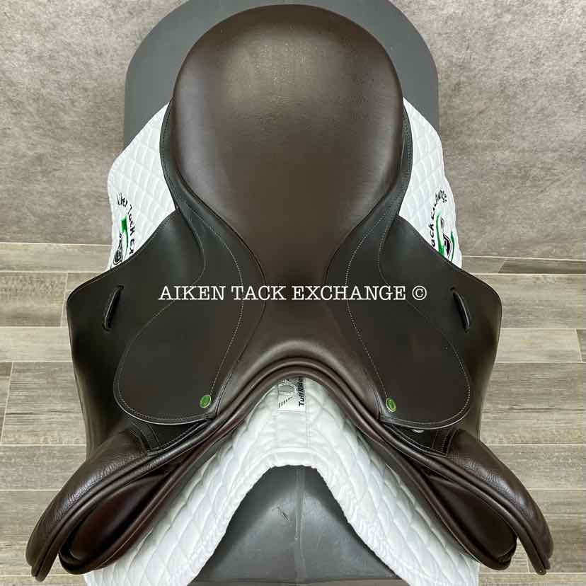 2012 County Conquest Jump Saddle, 18" Seat, Extra Wide Tree, Wool Flocked Panels