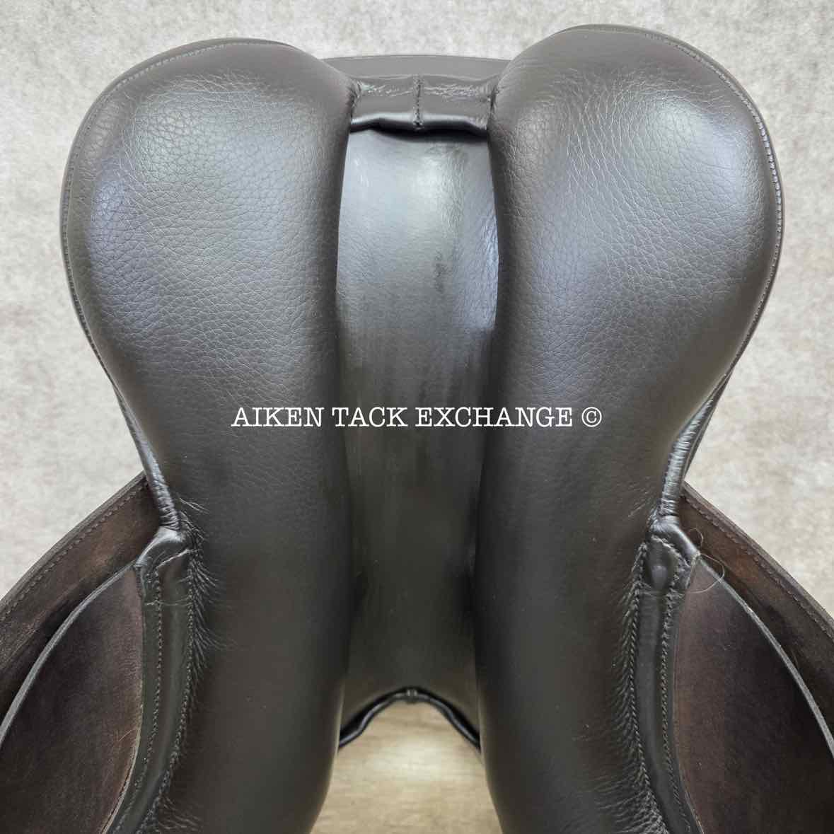 **On Trial** Albion Legend K2 Jump Saddle, 17.5" Seat, Wide Tree, Wool Flocked Panels