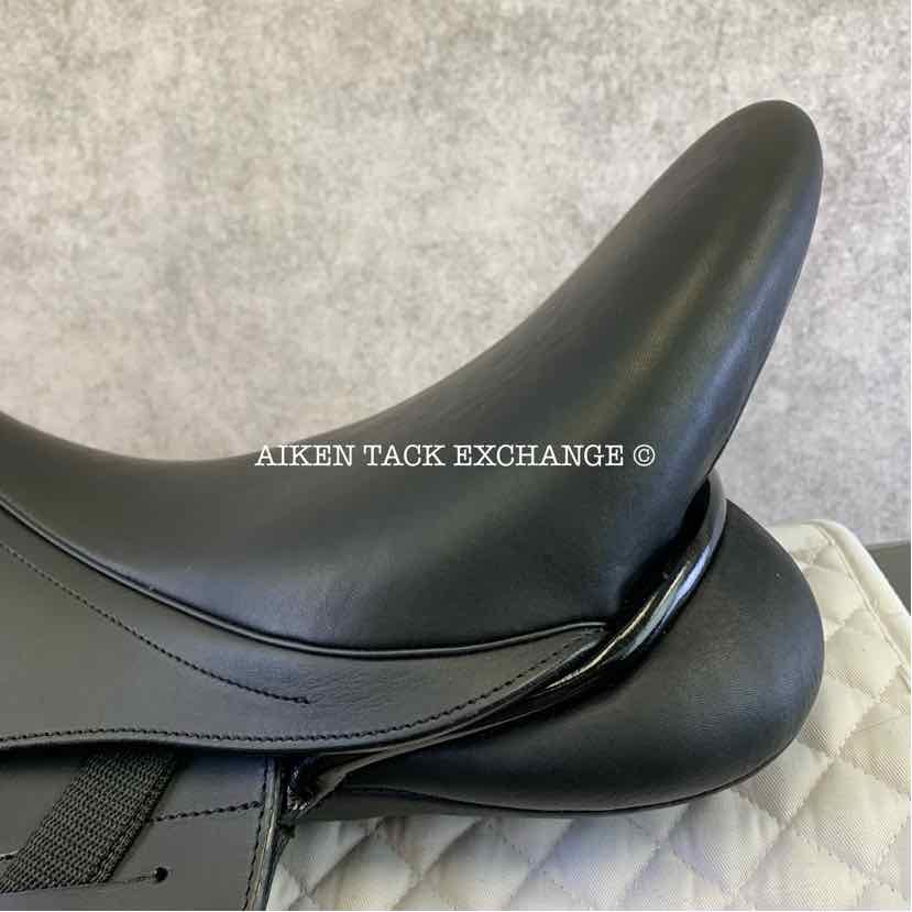 2022 MaxFlex Picasu Monoflap Dressage Saddle, 18" Seat, Flex Tree - Extra Wide, Wool Flocked Panels