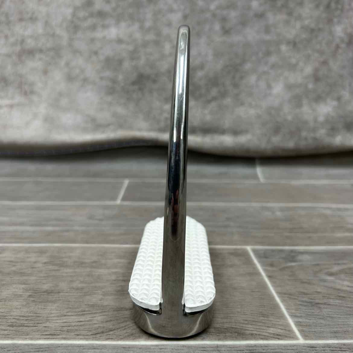 Centaur Fillis Stirrup Irons 4.75"