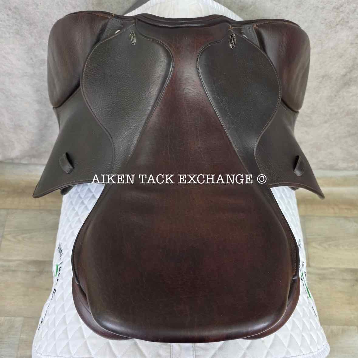**SOLD** Marcel Toulouse Annice Platinum Genesis Close Contact Jump Saddle, 17" Seat, Adjustable Tree, Wool Flocked Panels